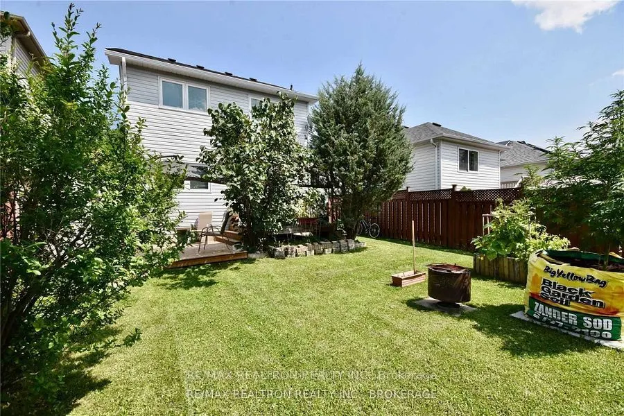 115 Copeman Crescent