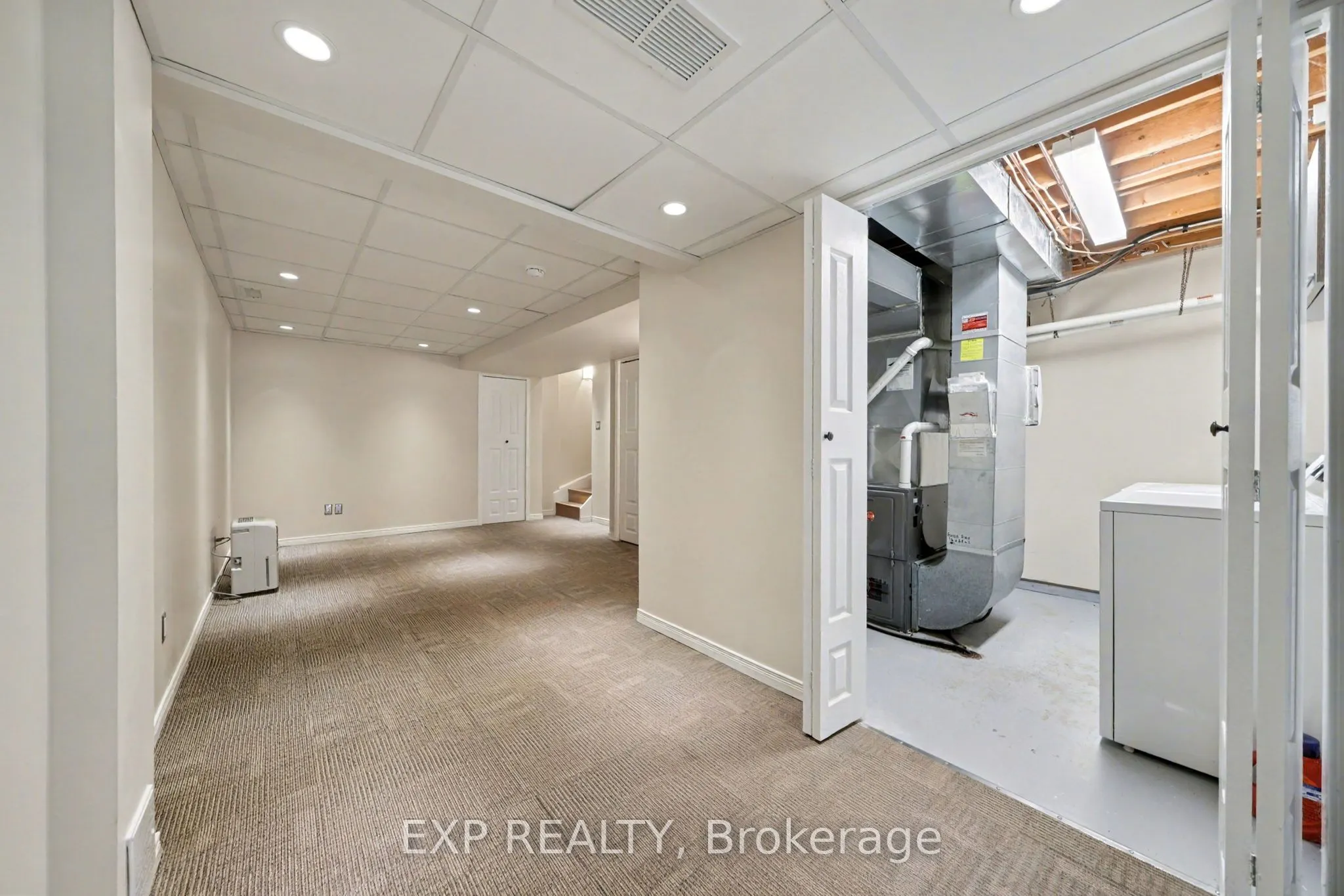 56 Hawthorne Crescent