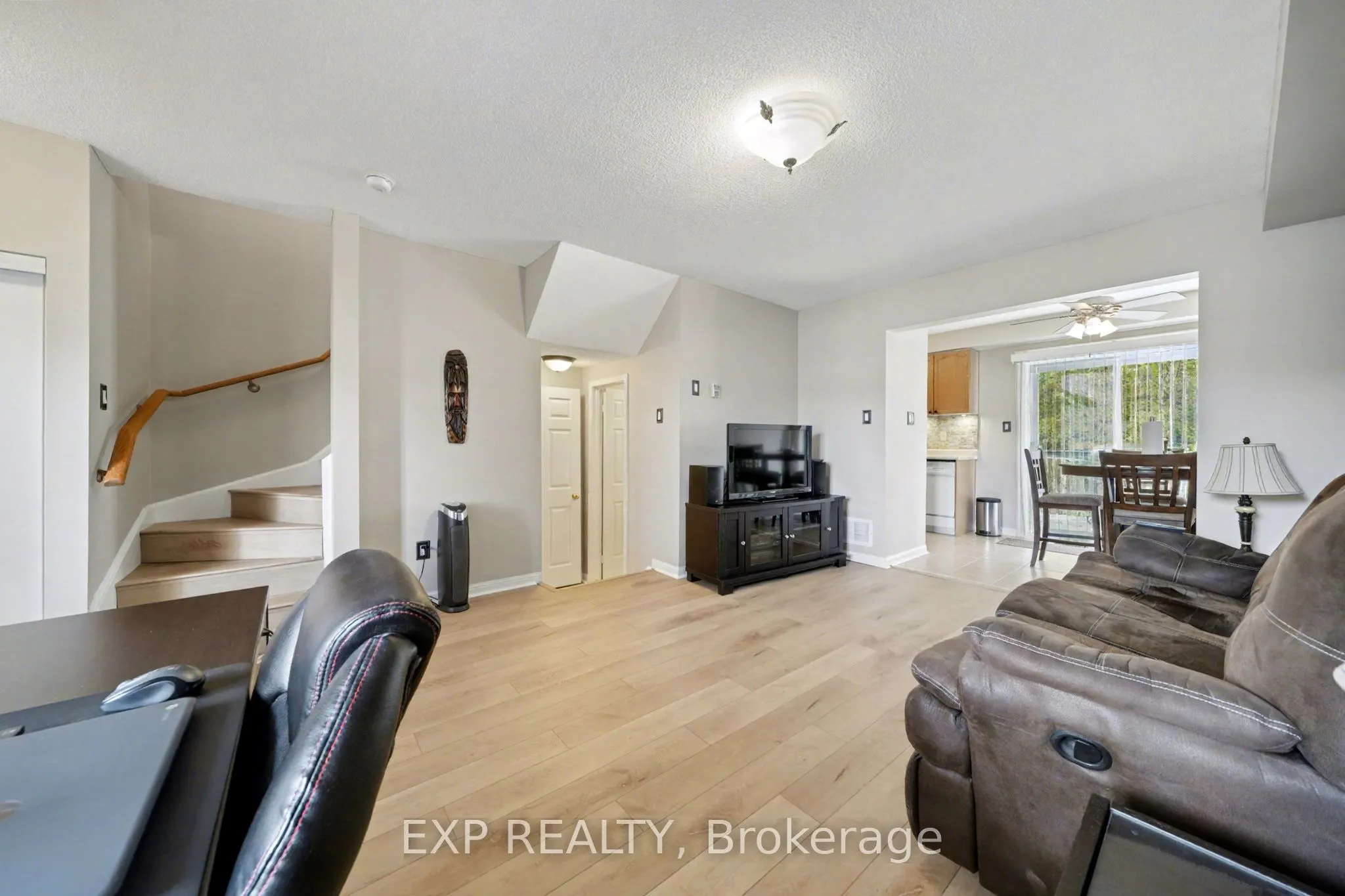 56 Hawthorne Crescent