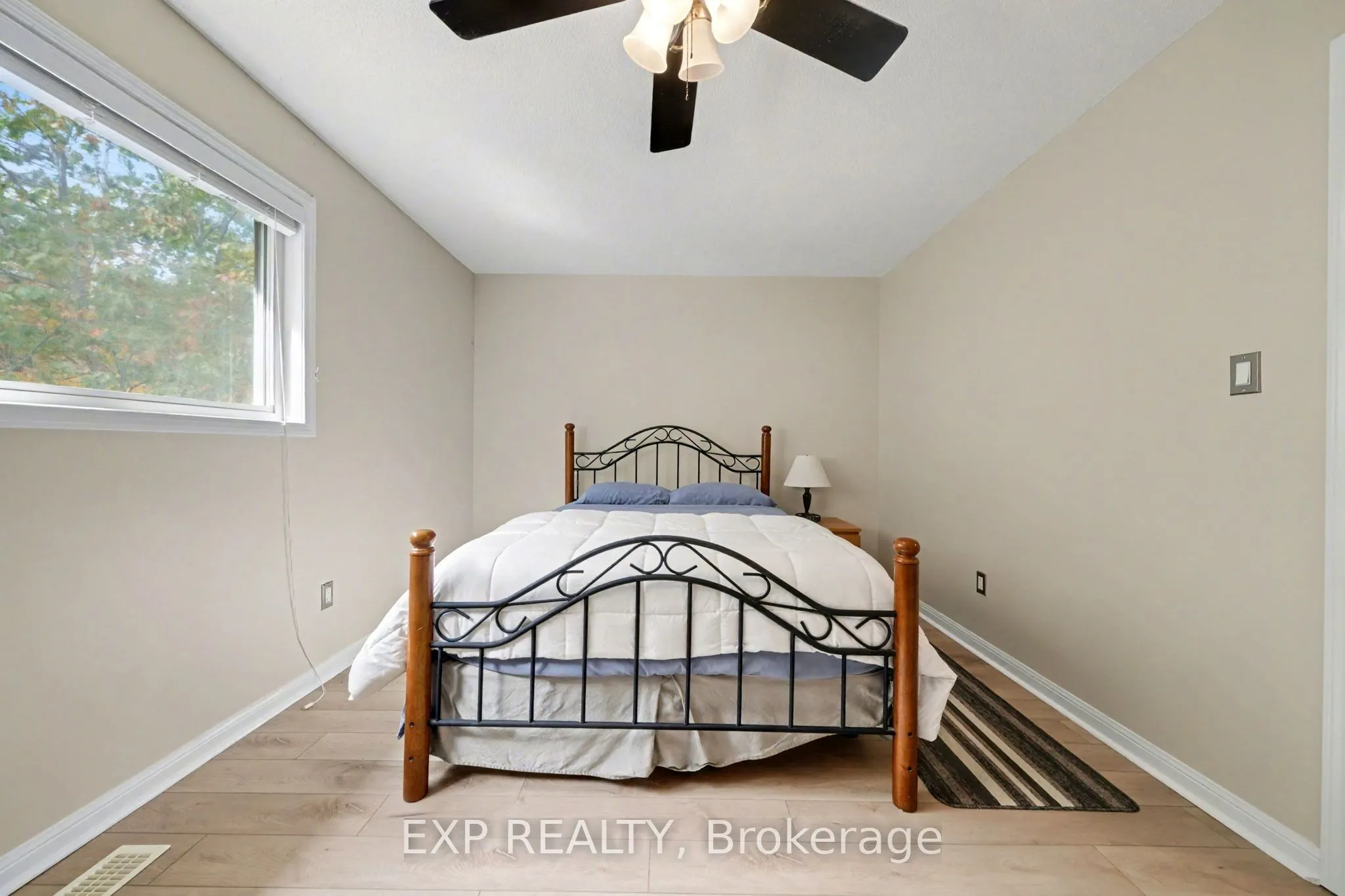 56 Hawthorne Crescent