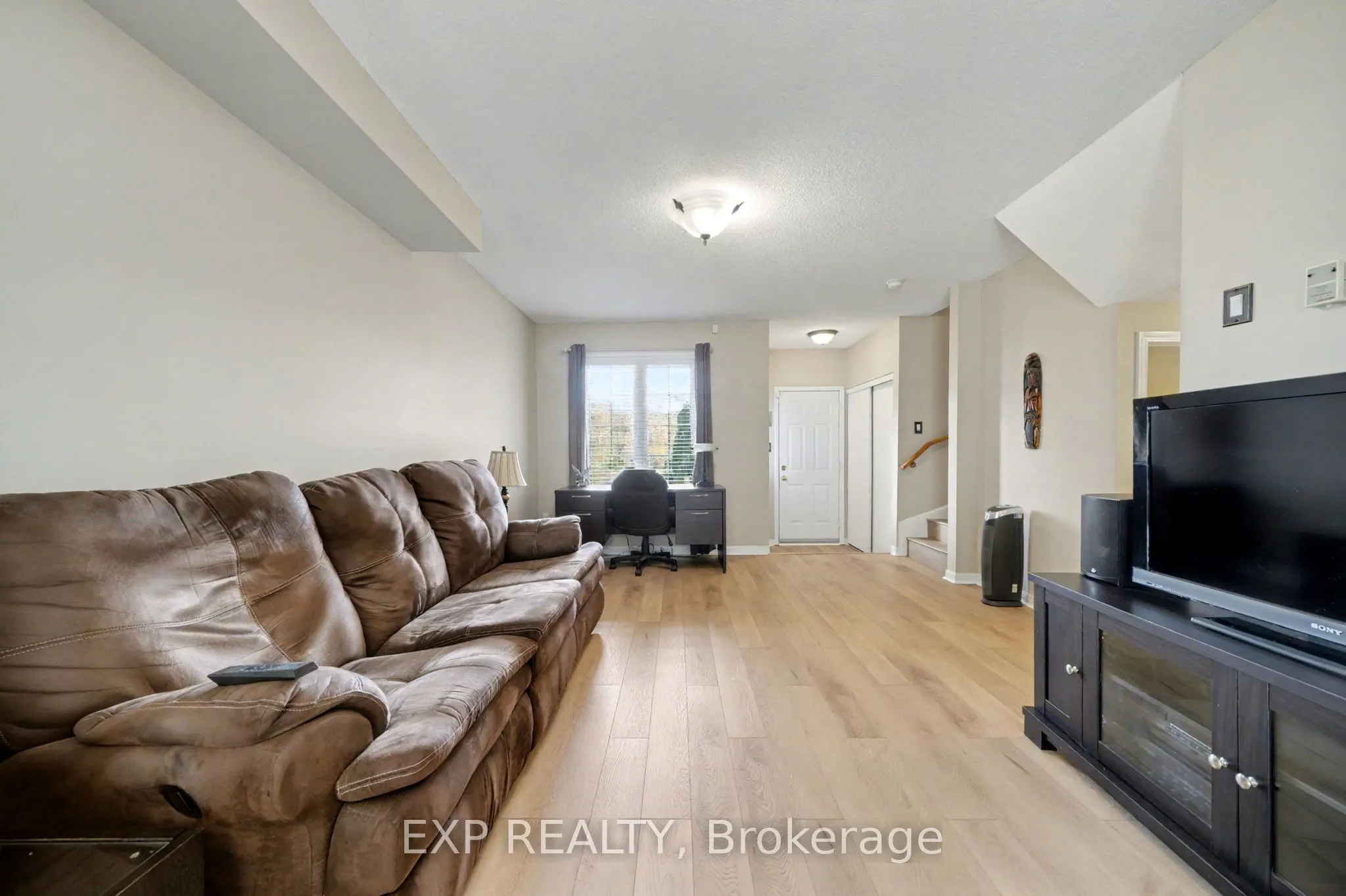 56 Hawthorne Crescent