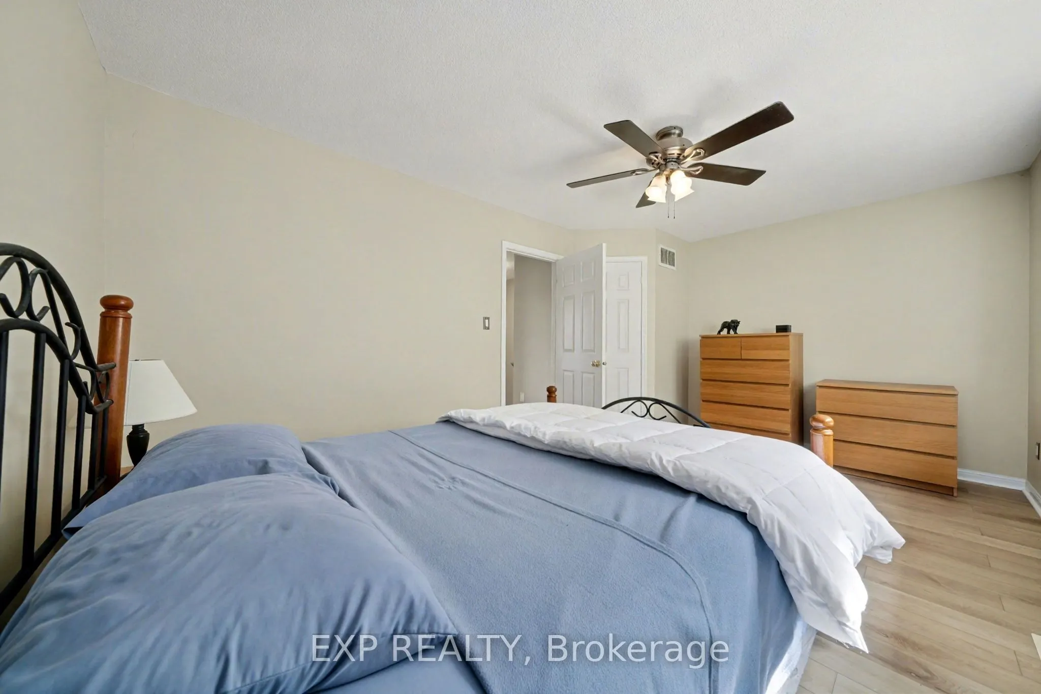 56 Hawthorne Crescent