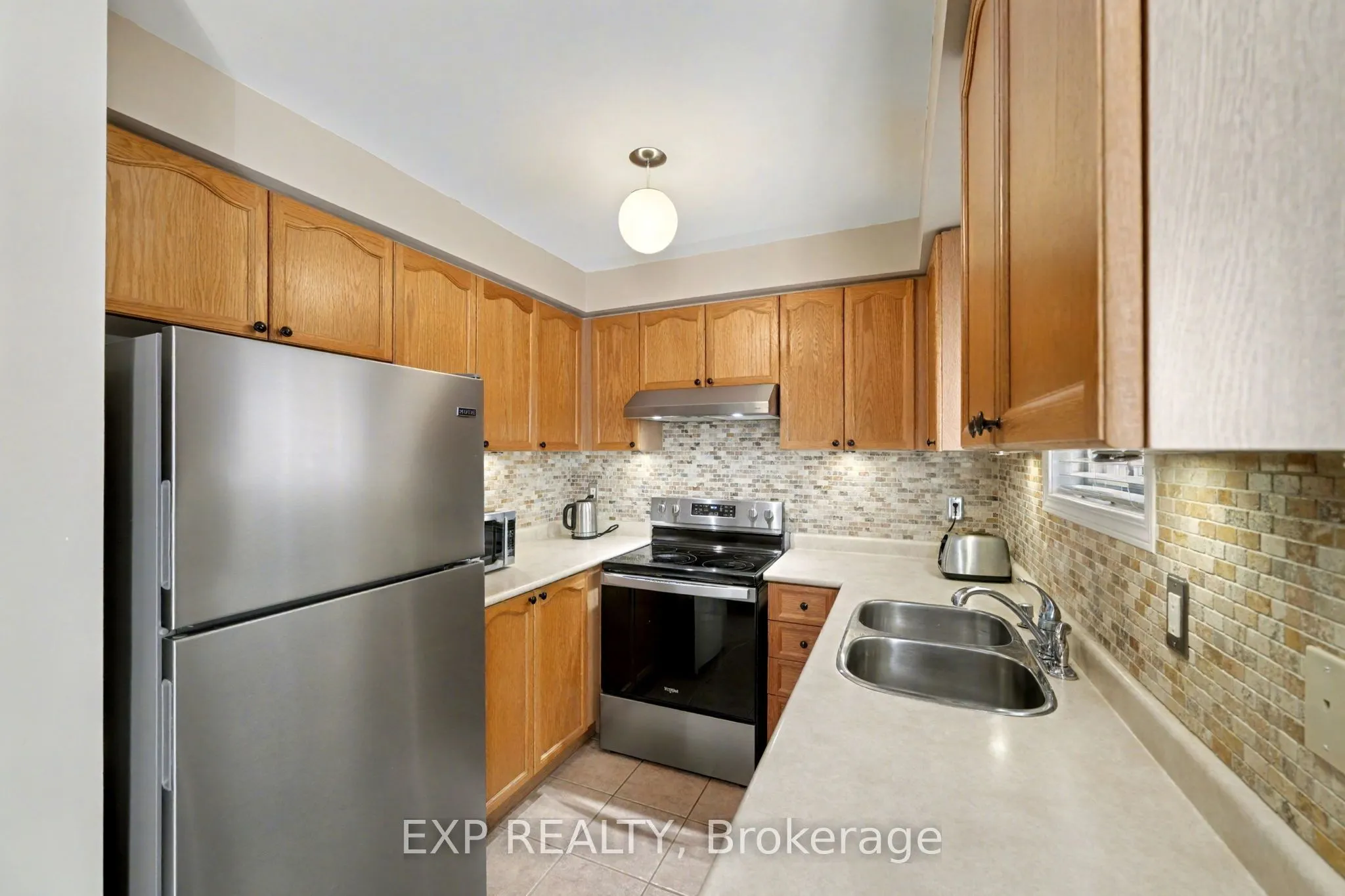 56 Hawthorne Crescent