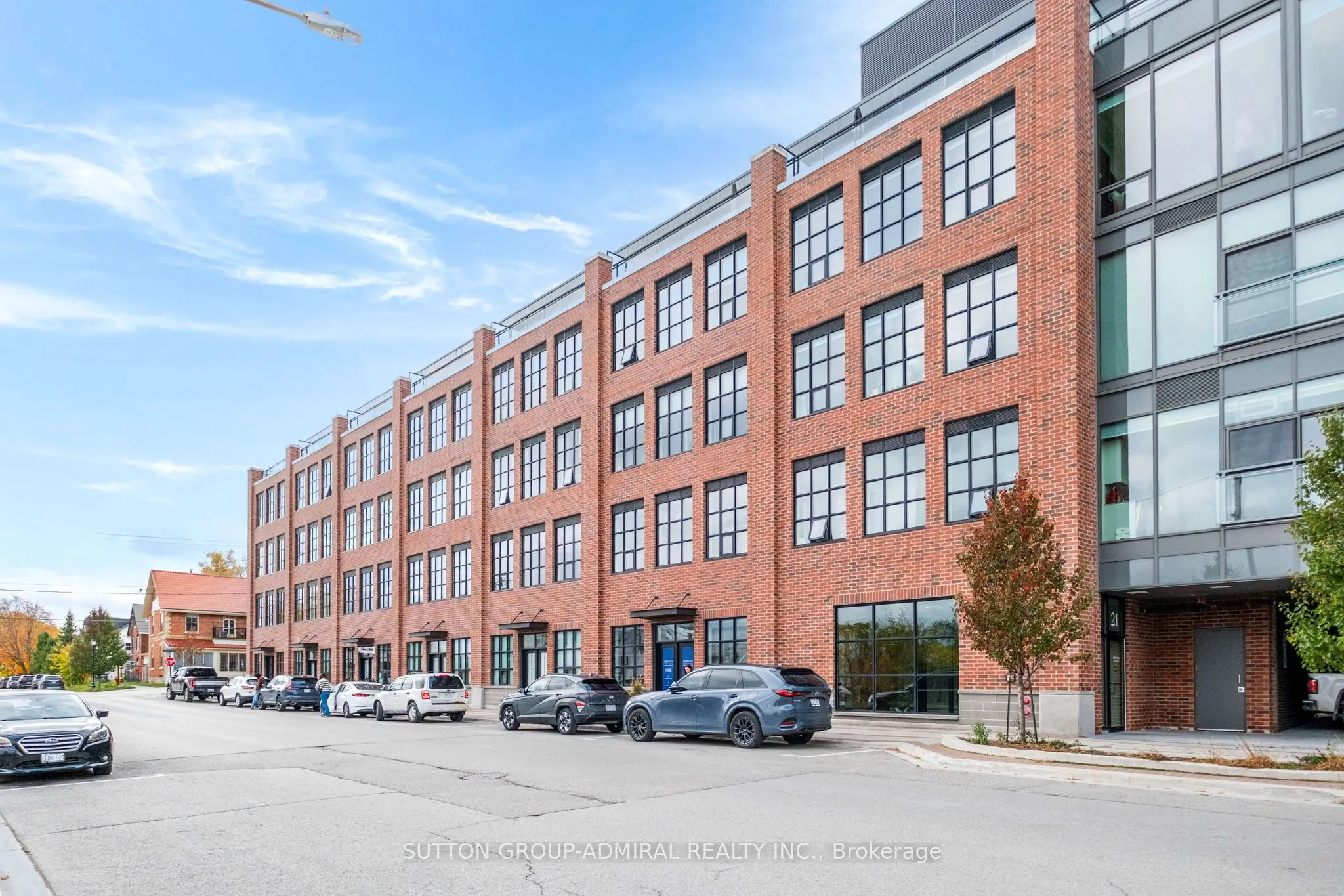 21 Matchedash Street #305