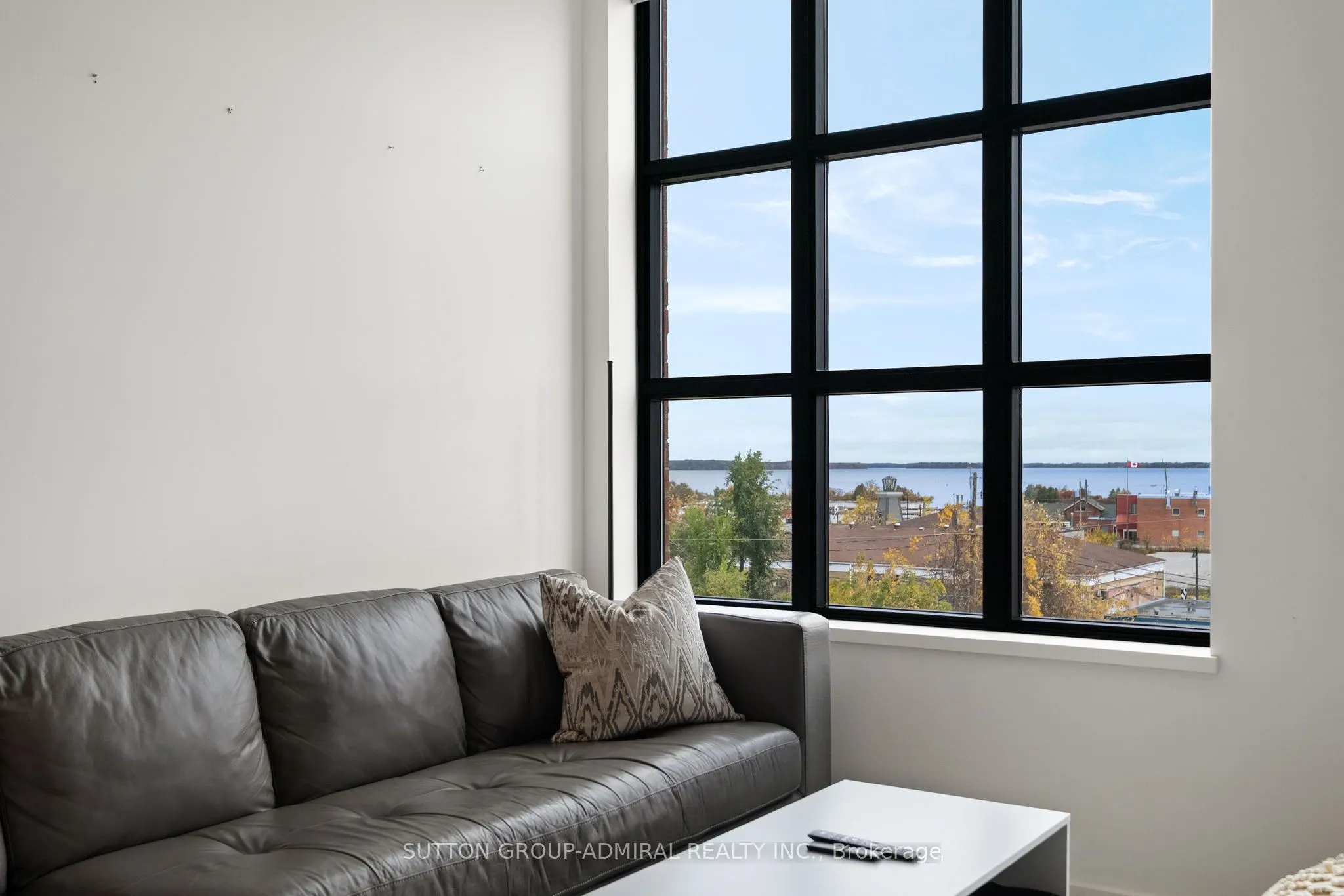 21 Matchedash Street #305