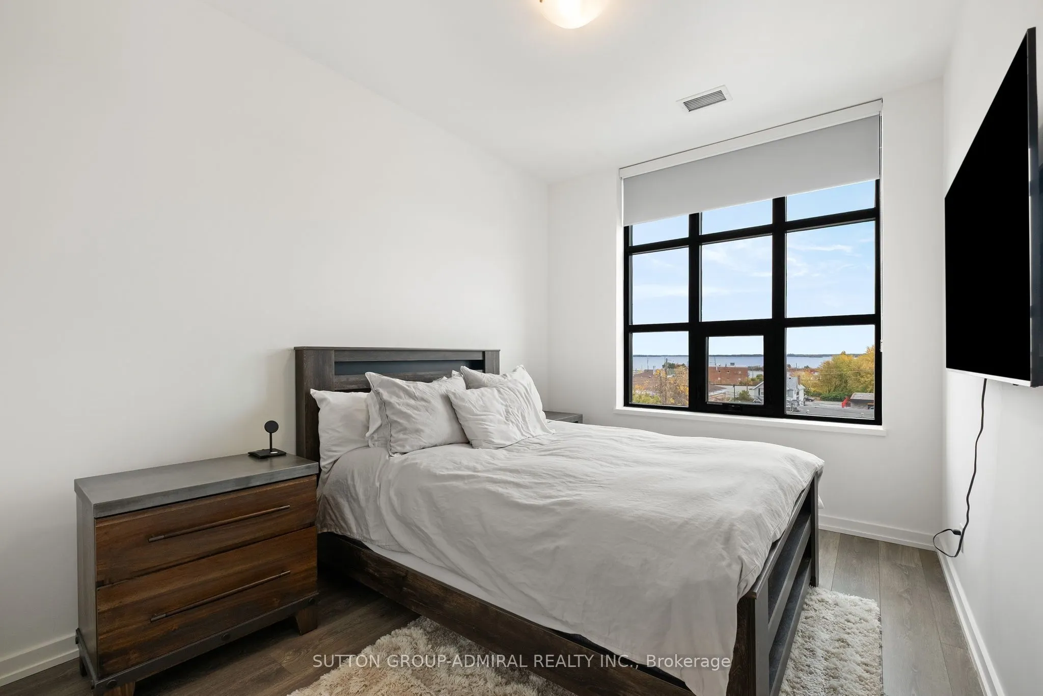 21 Matchedash Street #305