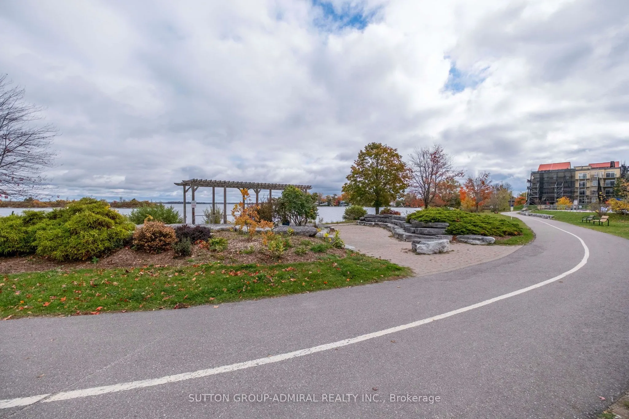 21 Matchedash Street, #305