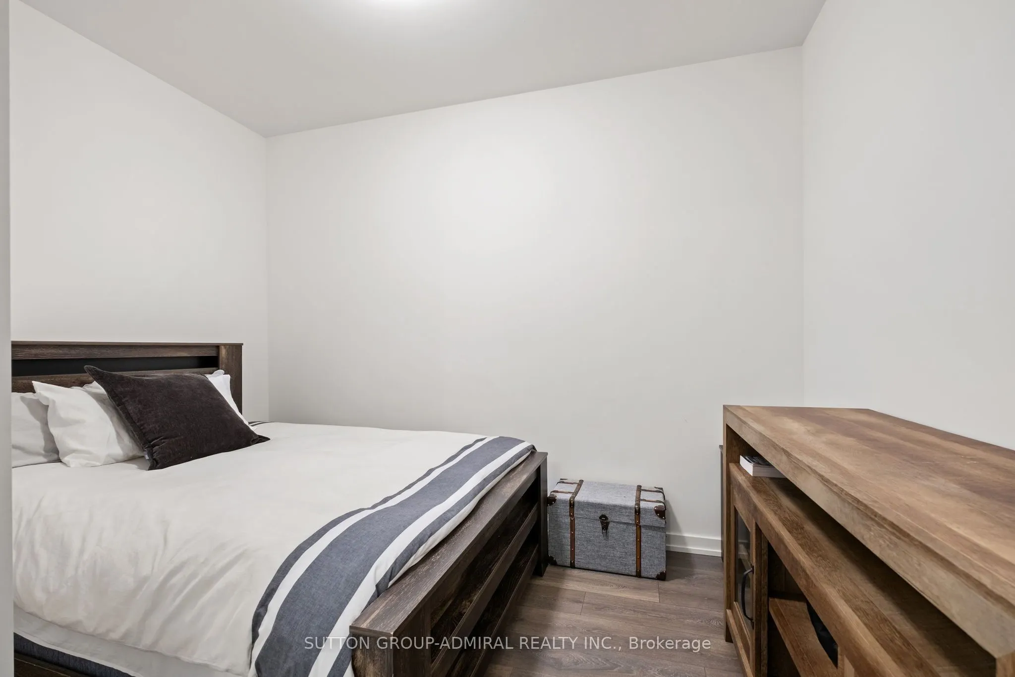 21 Matchedash Street, #305