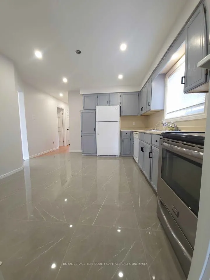 98 Buchanan Street, #Upper