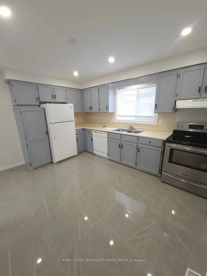 98 Buchanan Street, #Upper