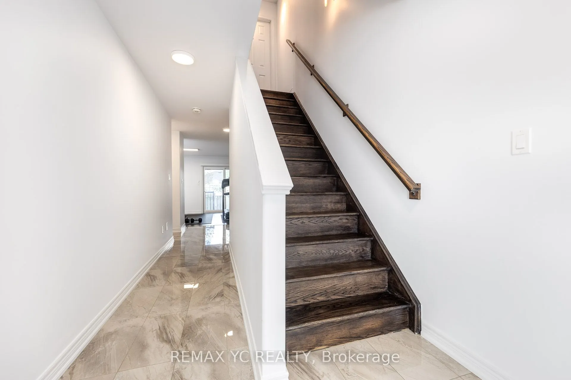 1 Leggott Avenue, #2