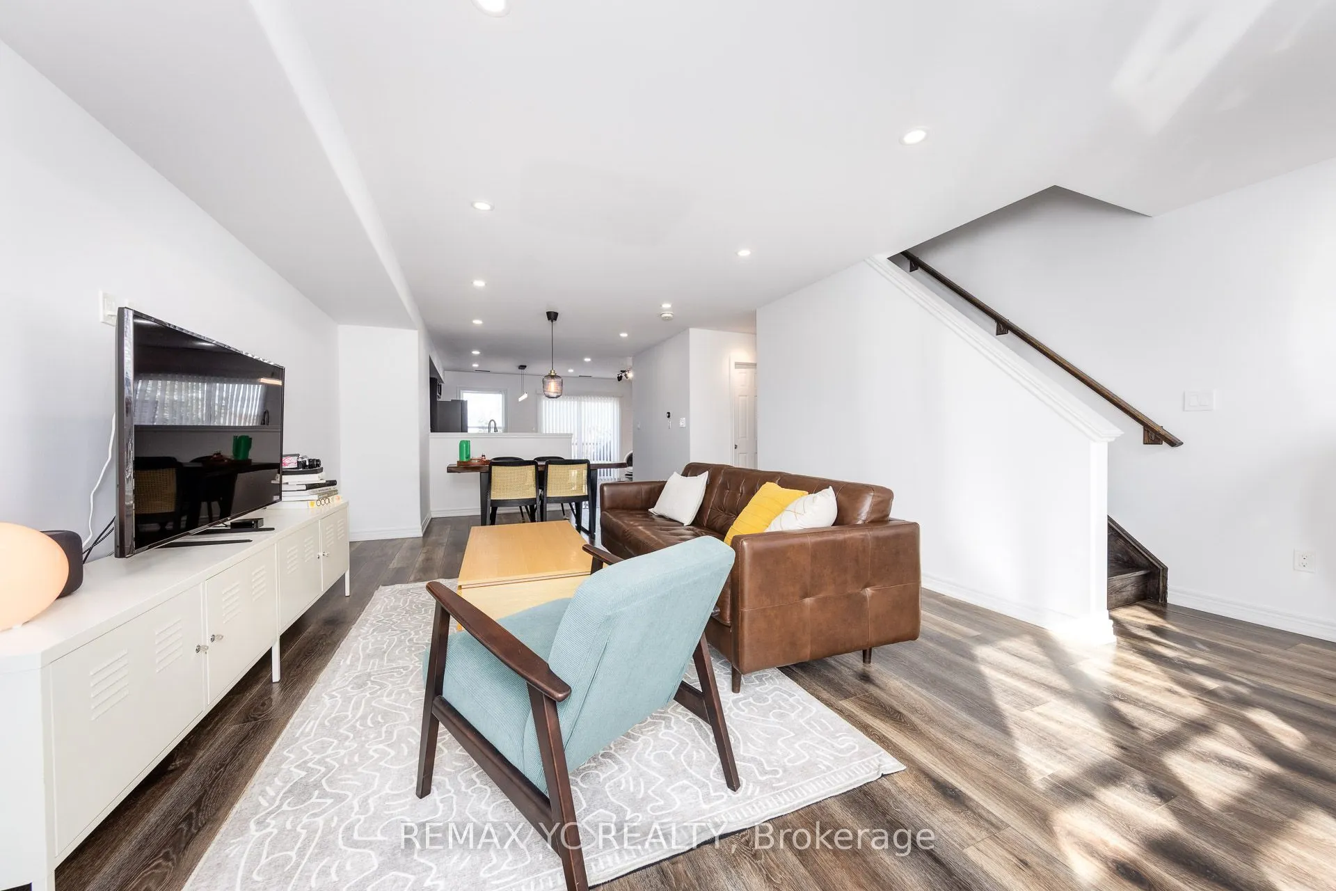 1 Leggott Avenue, #2