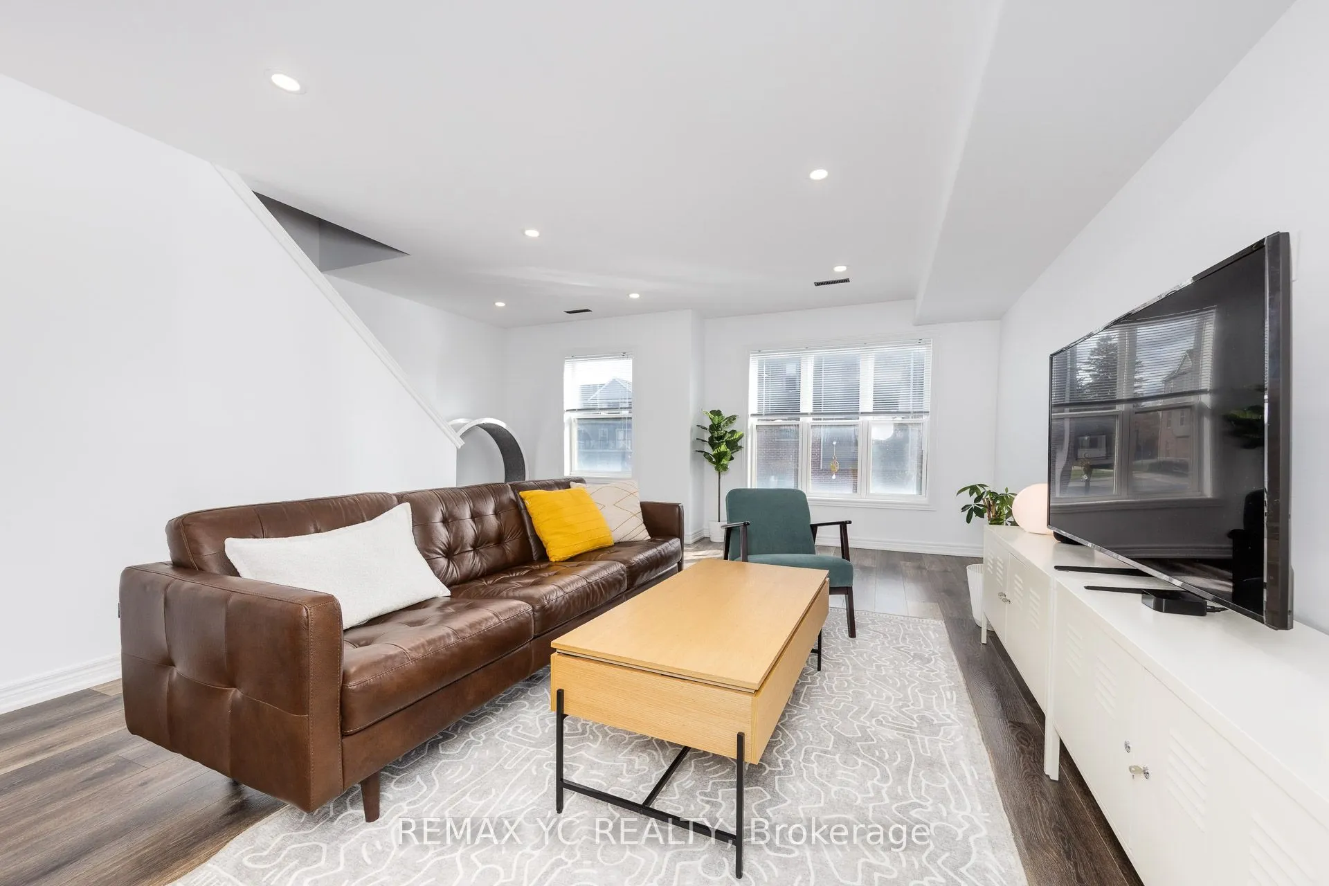 1 Leggott Avenue, #2