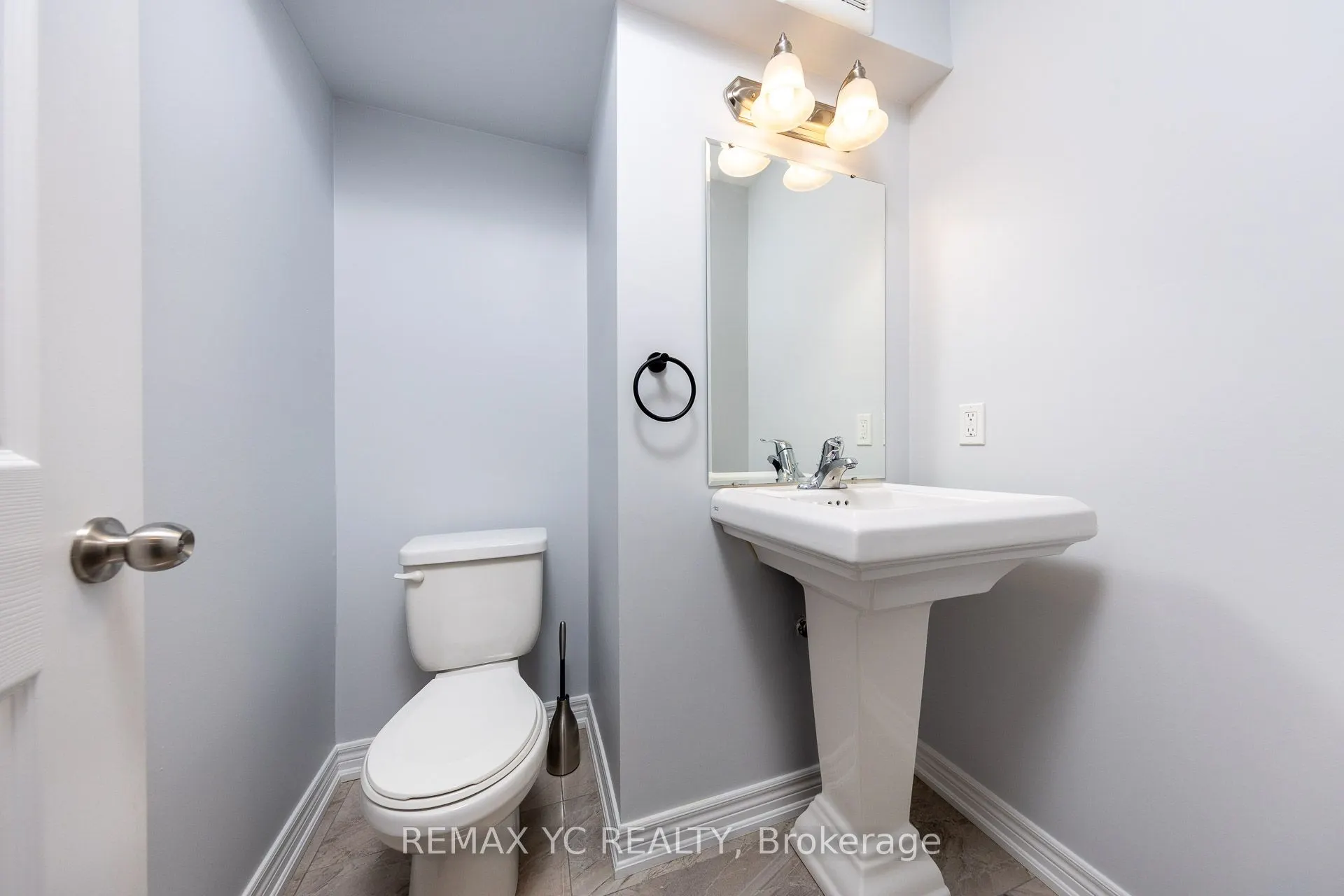 1 Leggott Avenue, #2