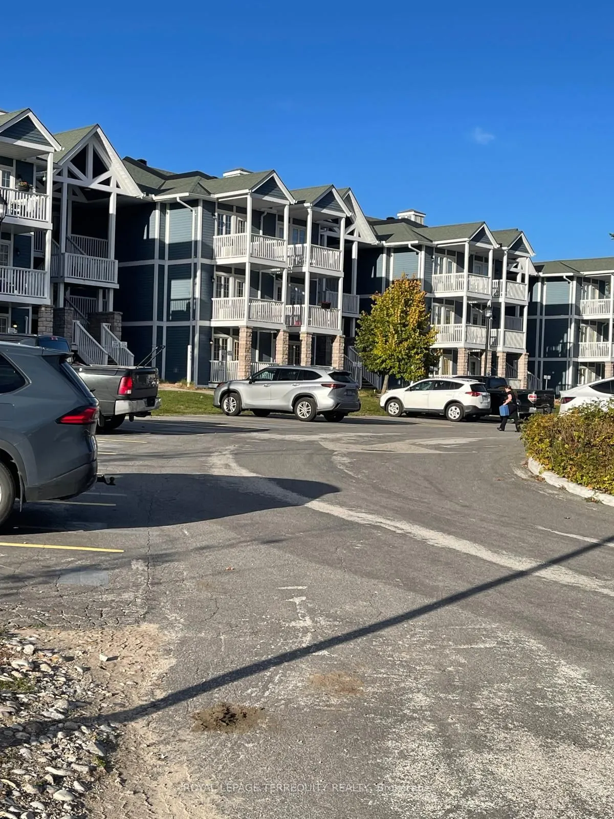 90 Highland Drive, #2328