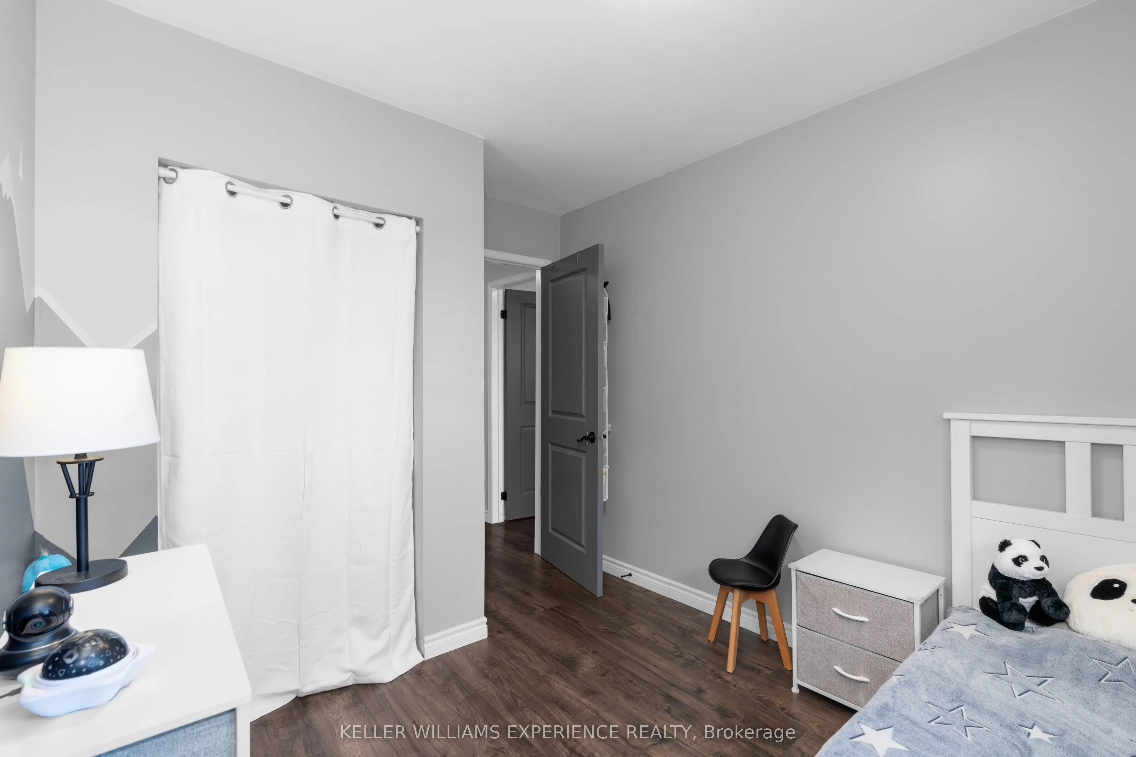 25 South Street, #123