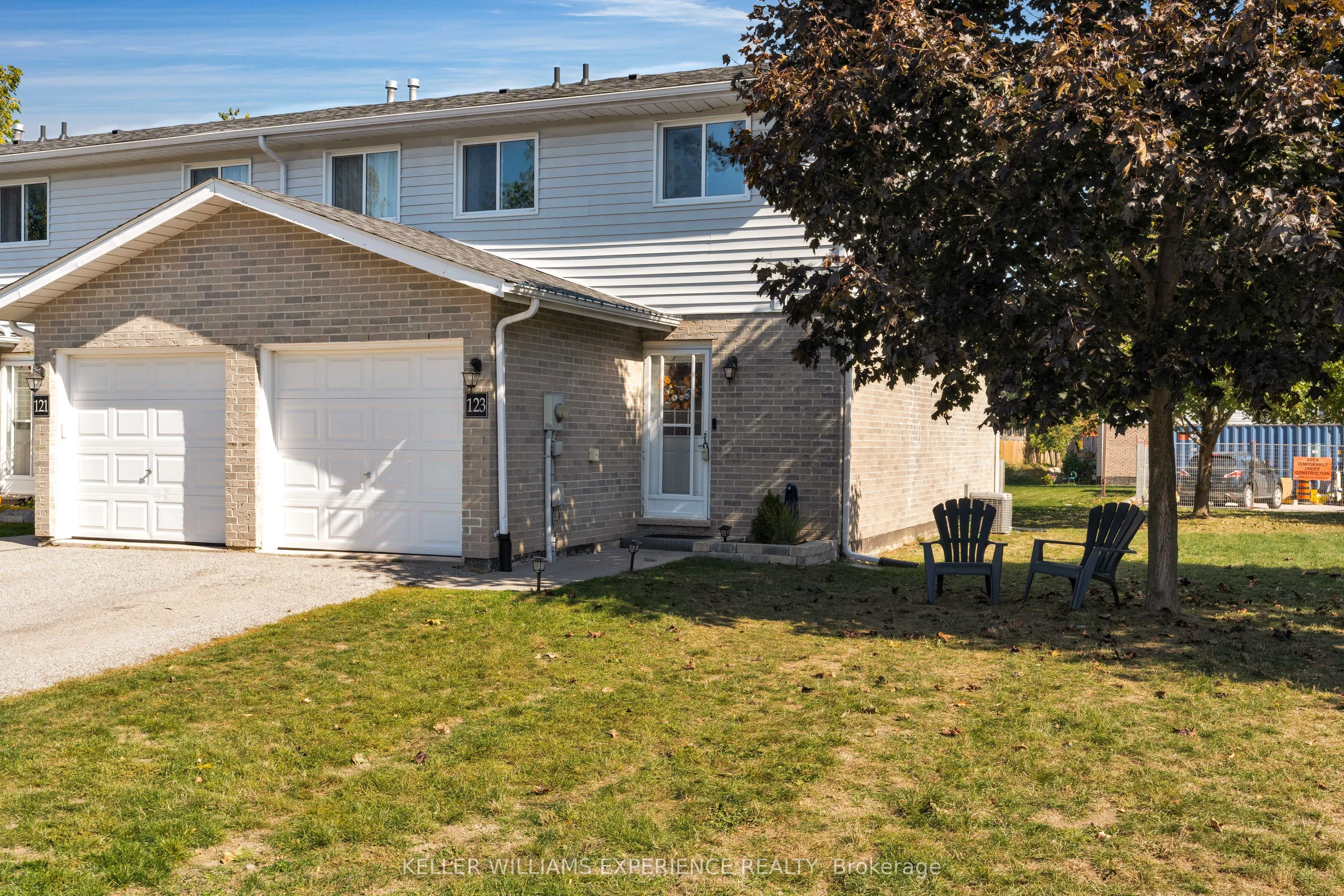 25 South Street, #123