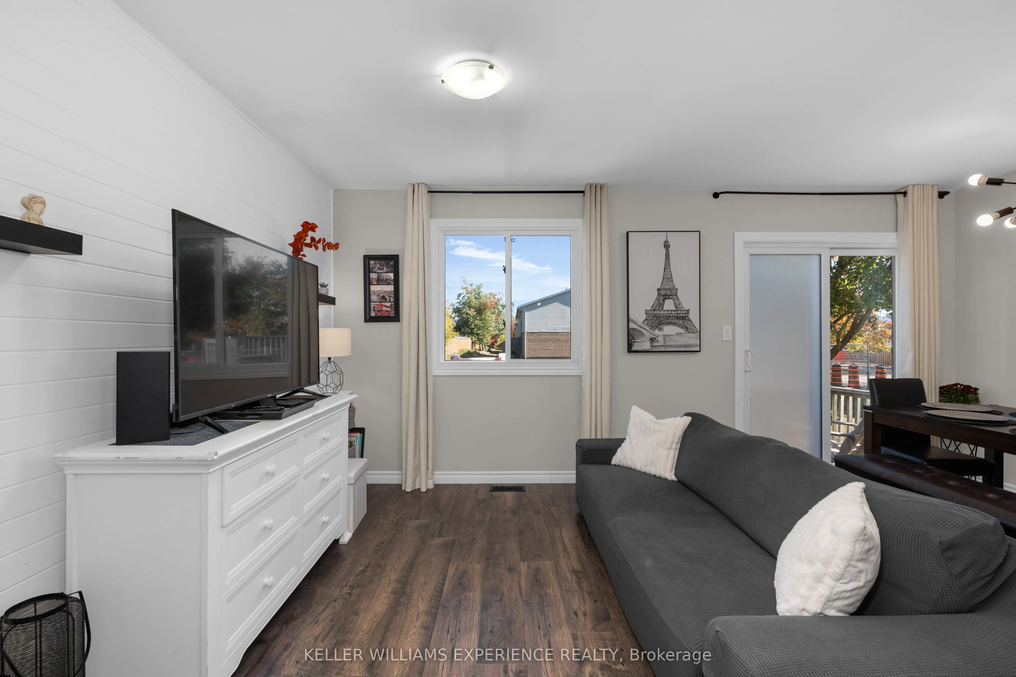 25 South Street, #123