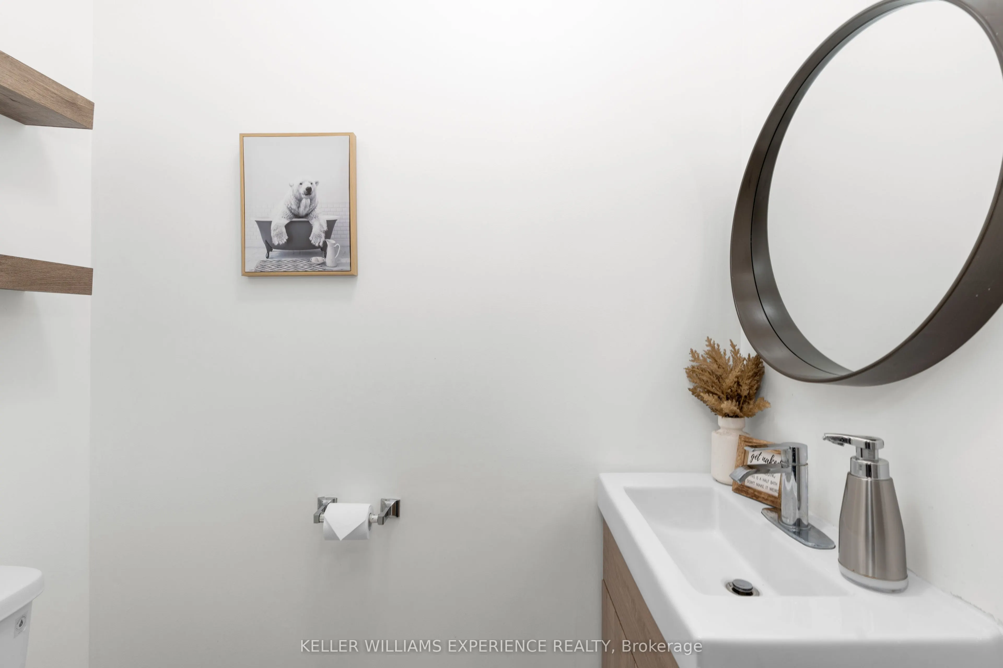 25 South Street, #123