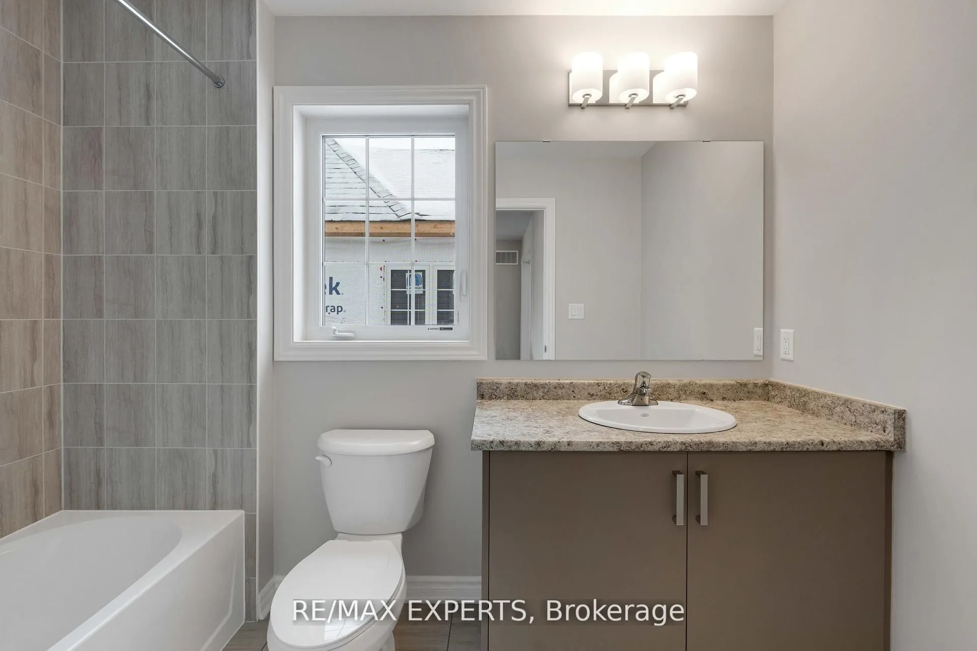 282 Springfield Crescent