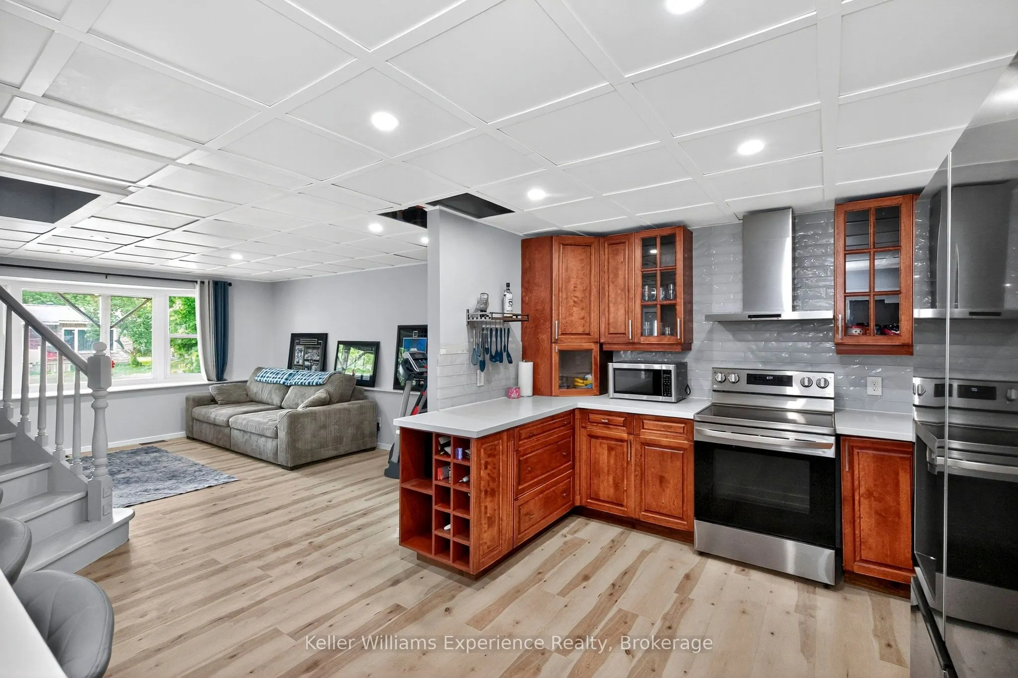 452 Broderick Street