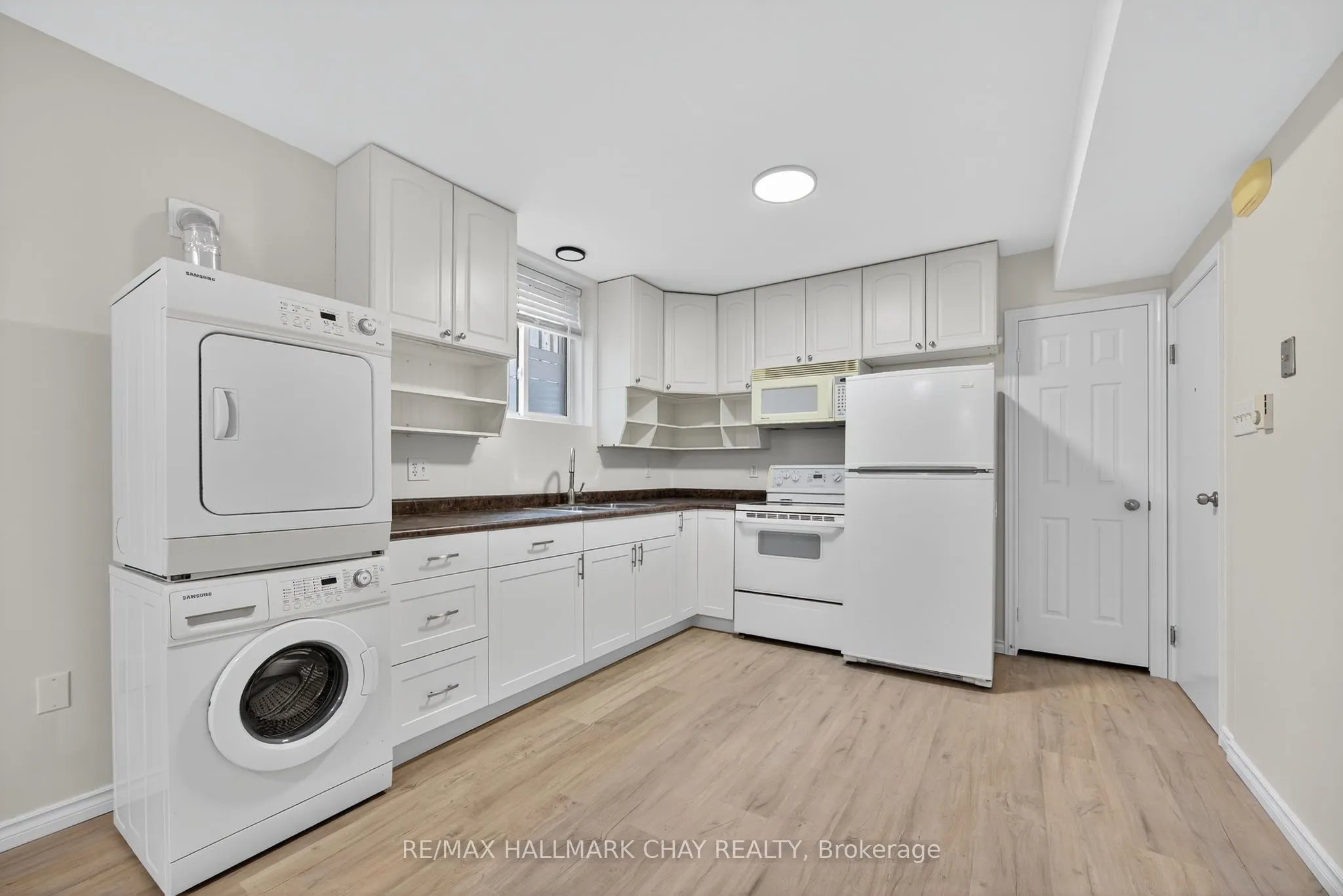 158 Pringle Drive, #Lower