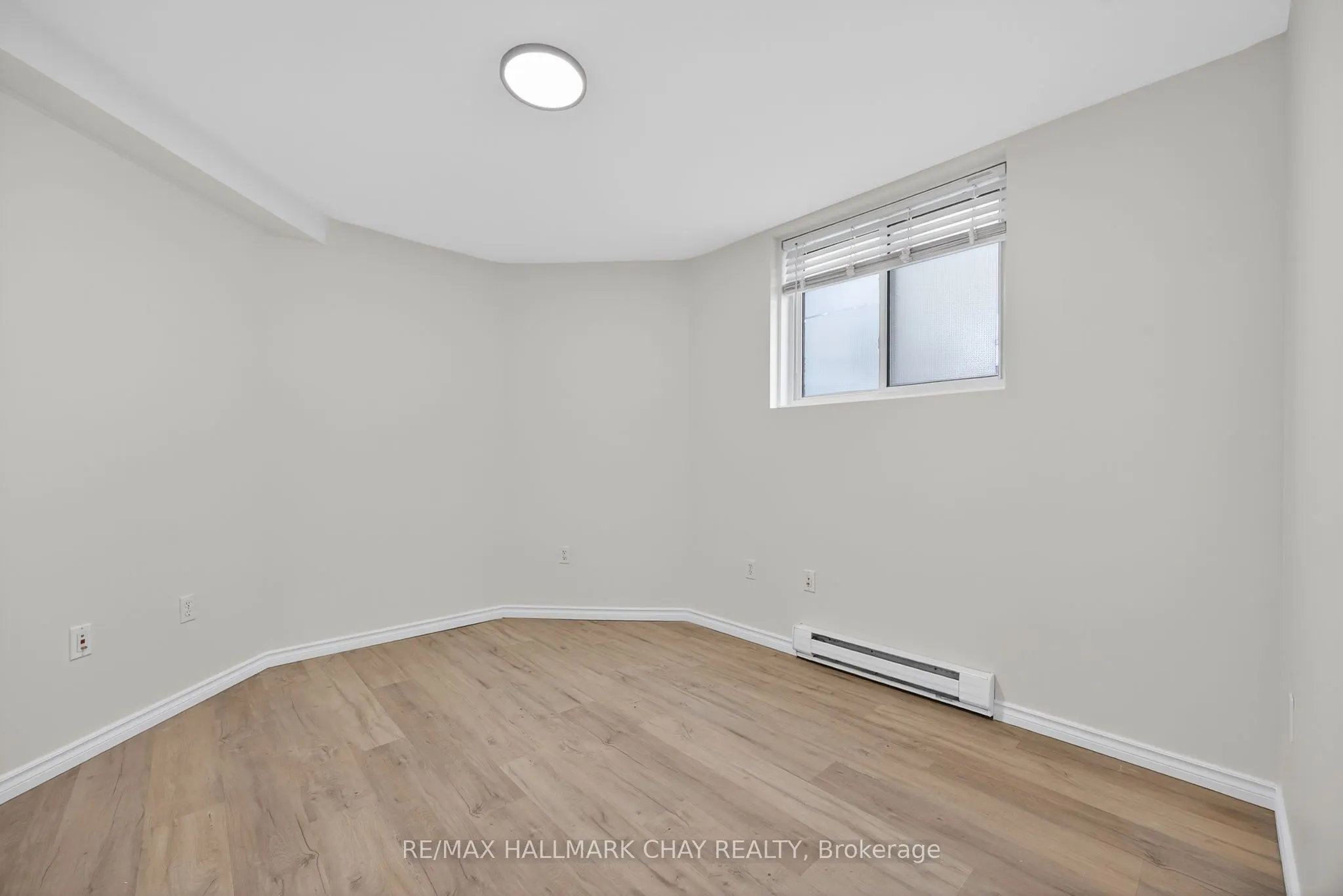 158 Pringle Drive, #Lower