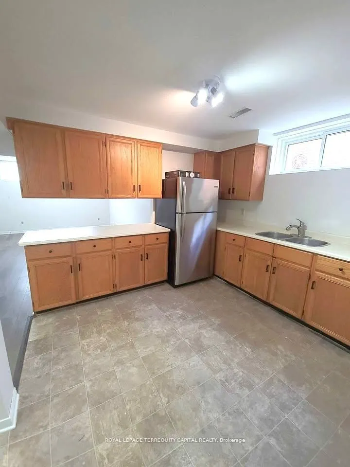 98 Buchanan Street, #Lower