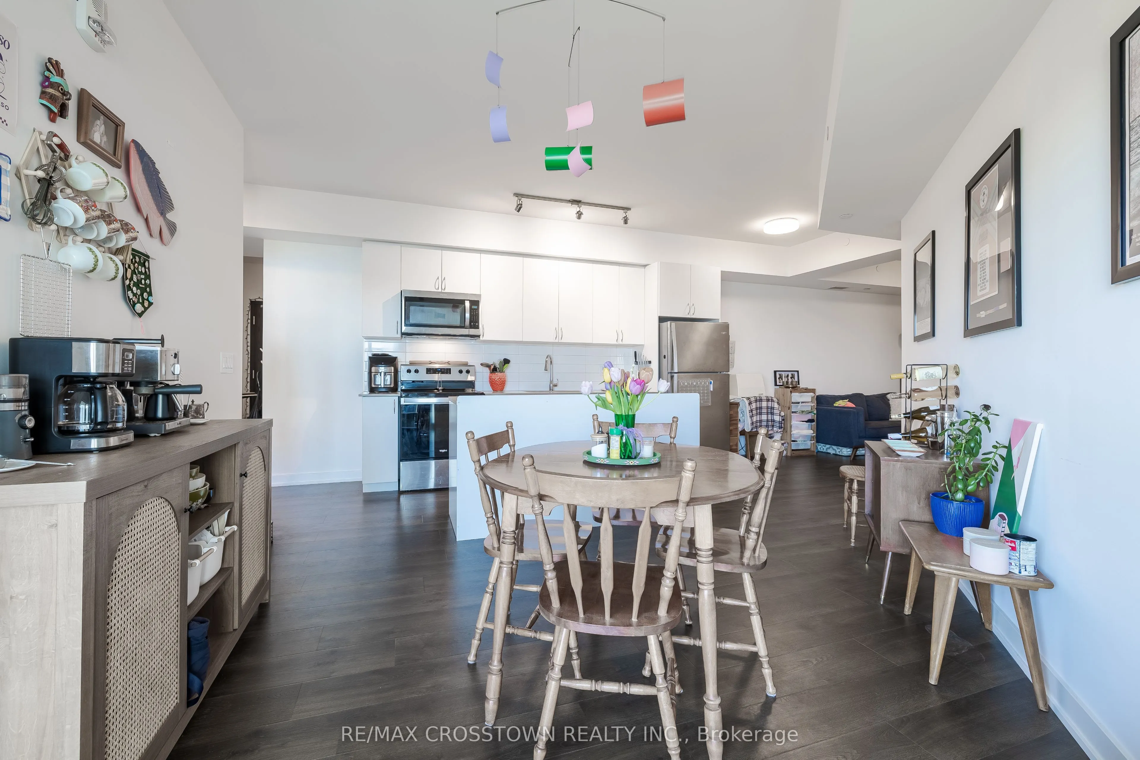 56 Lakeside Terrace, #908