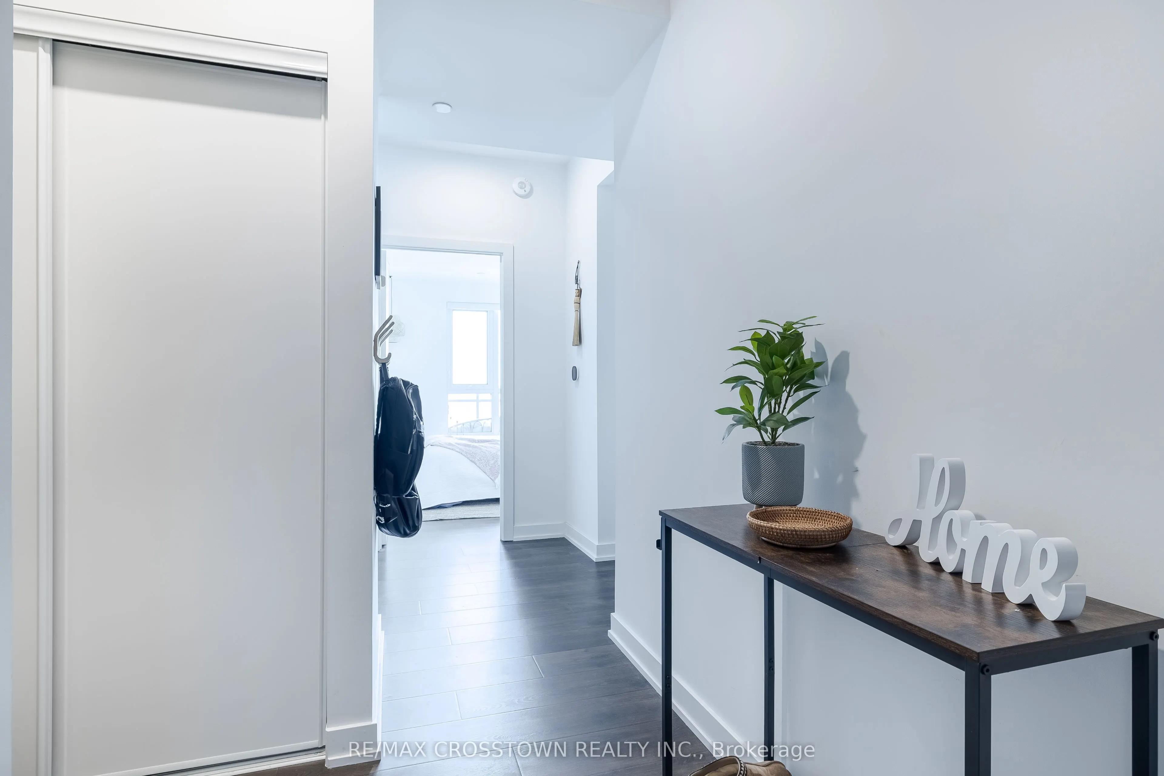 56 Lakeside Terrace, #908