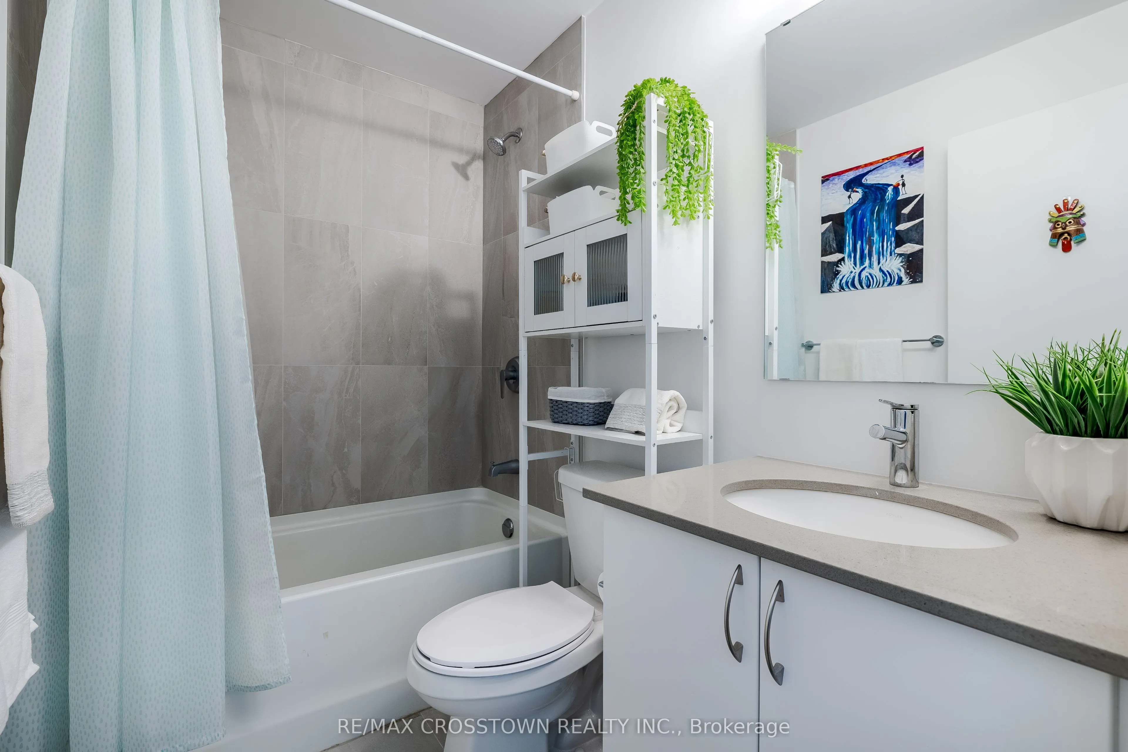 56 Lakeside Terrace, #908