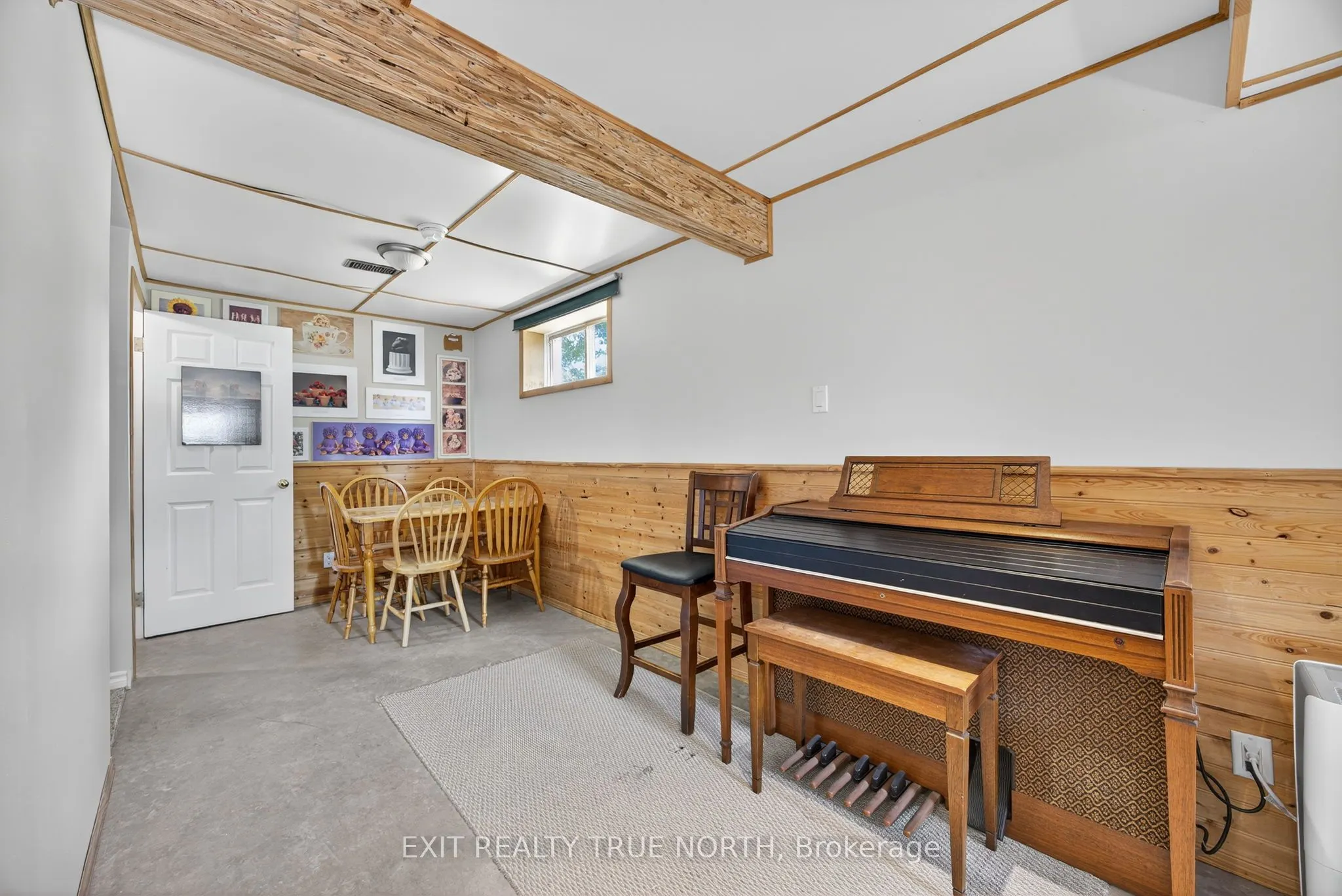 165 Ritchie Crescent