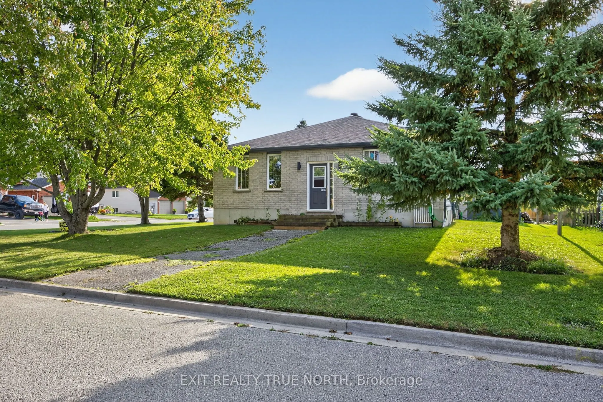 165 Ritchie Crescent