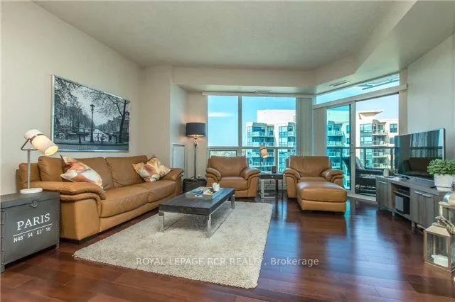 37 Ellen Street, #1403