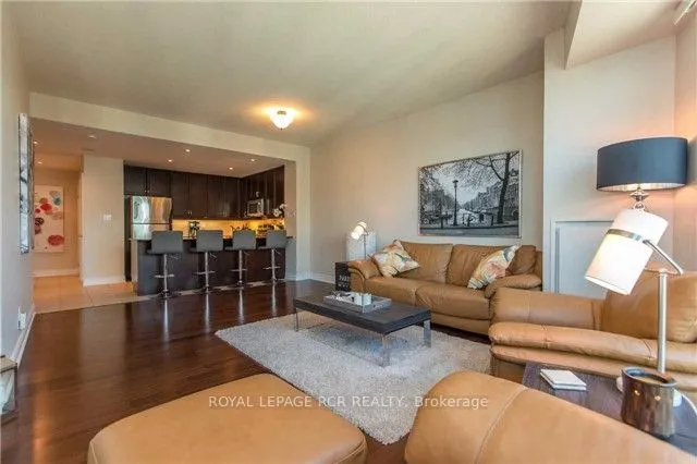 37 Ellen Street, #1403