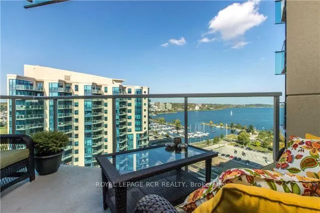 37 Ellen Street, #1403