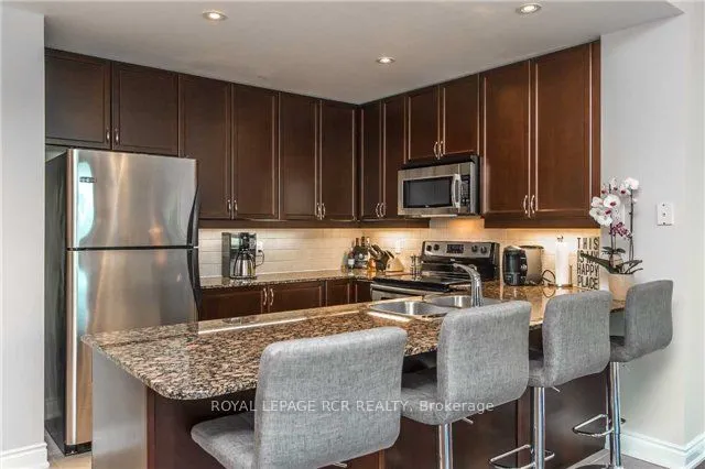 37 Ellen Street, #1403