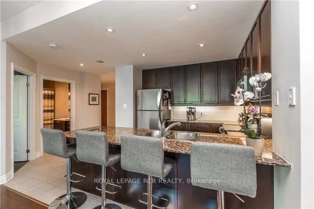 37 Ellen Street, #1403