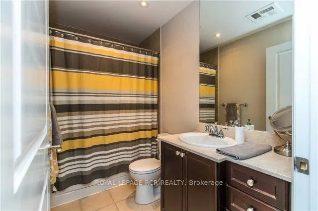 37 Ellen Street, #1403