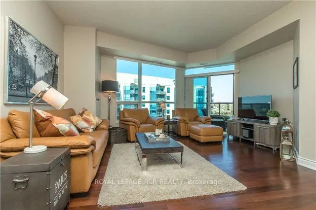 37 Ellen Street, #1403