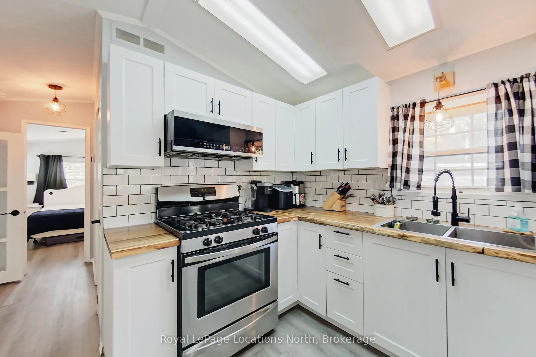 8 Prince Edward Drive