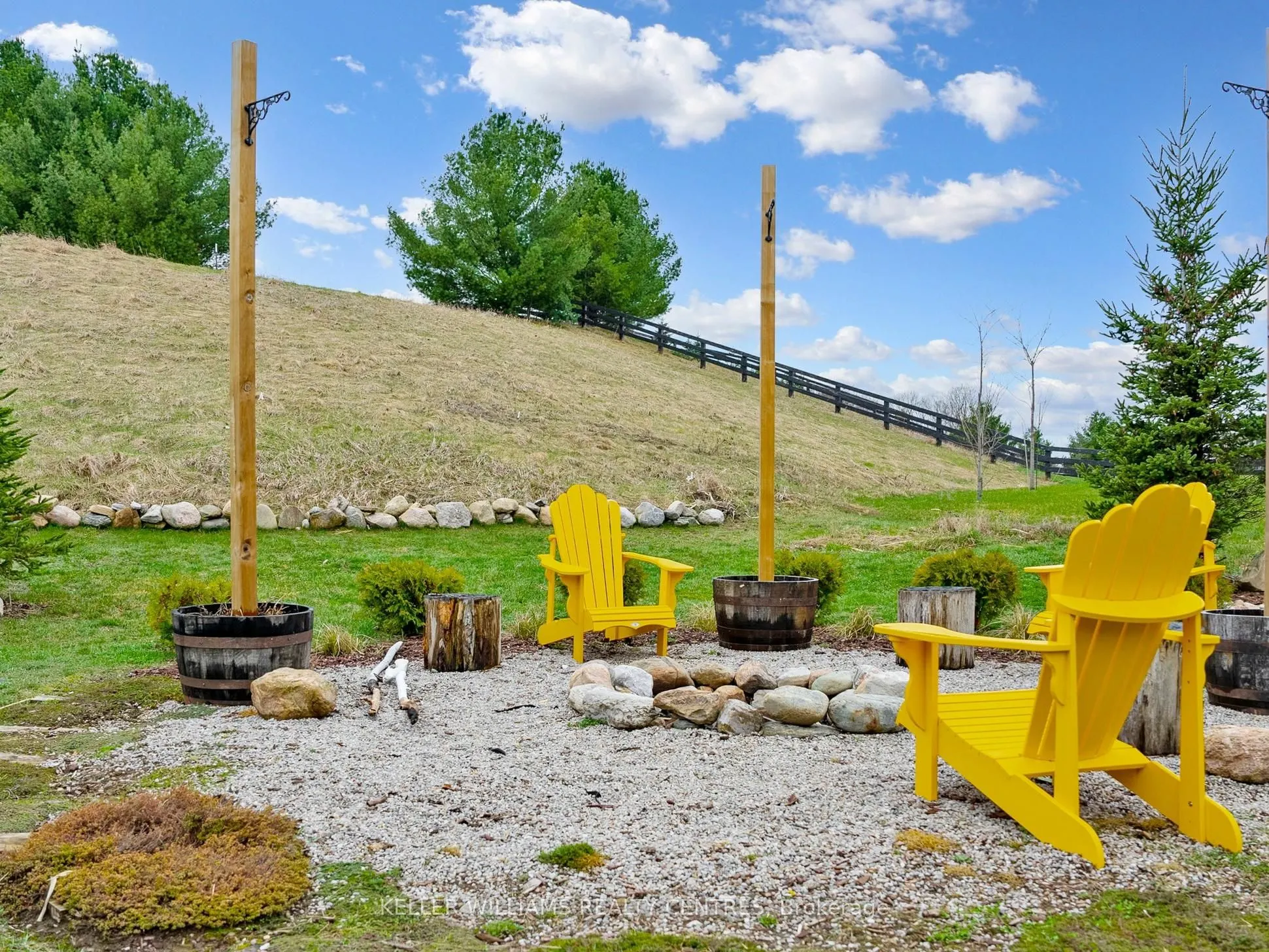 2 Thoroughbred Drive