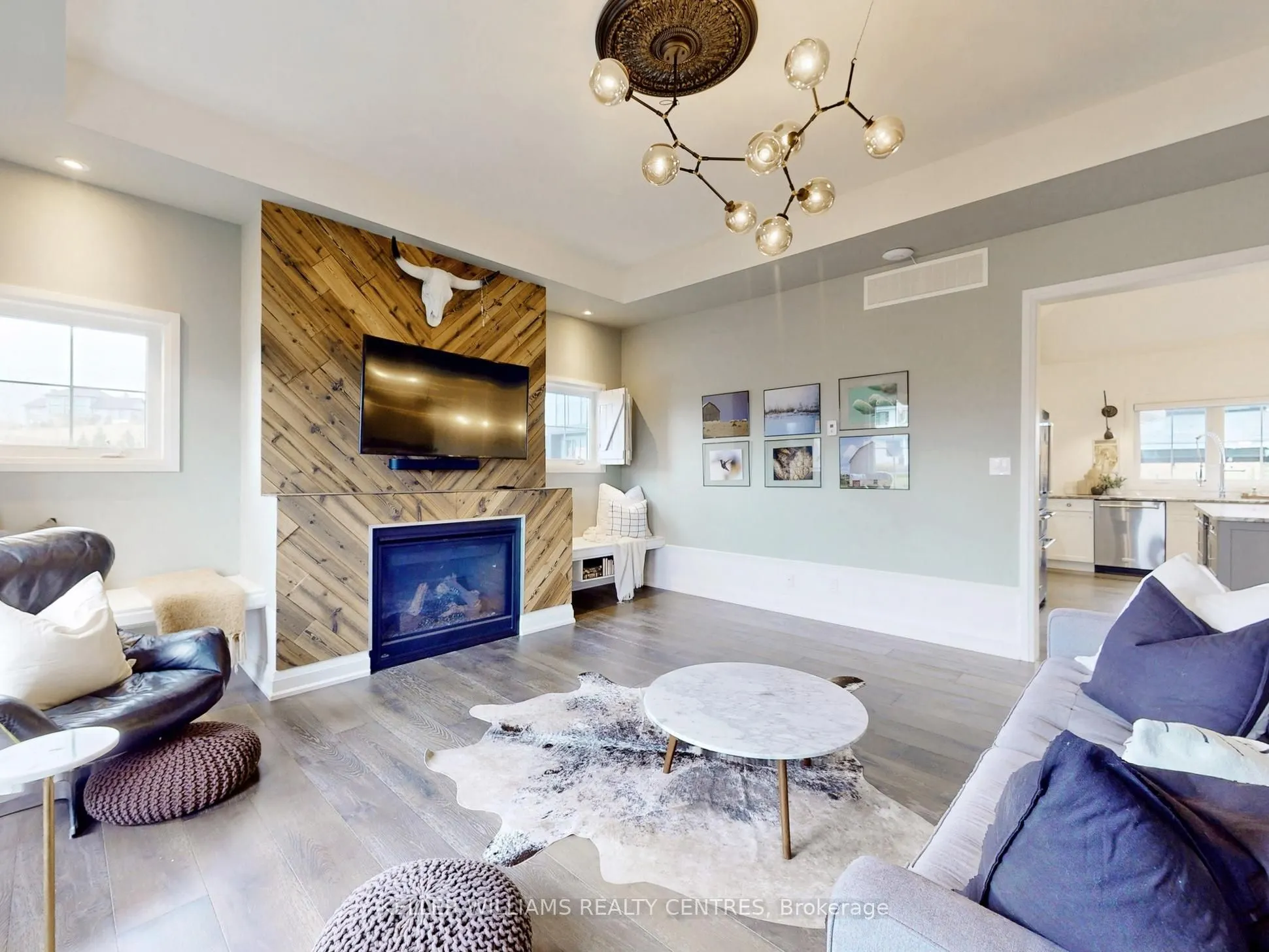 2 Thoroughbred Drive