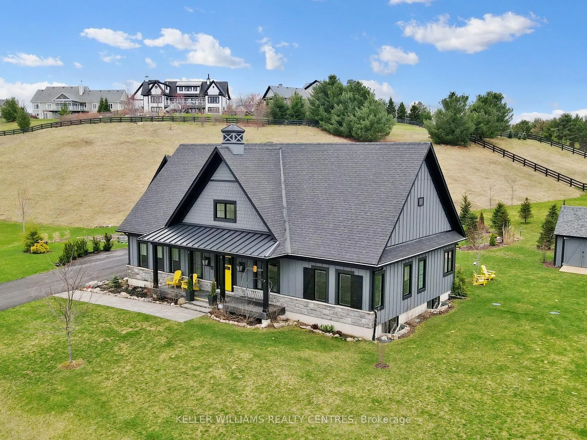 2 Thoroughbred Drive