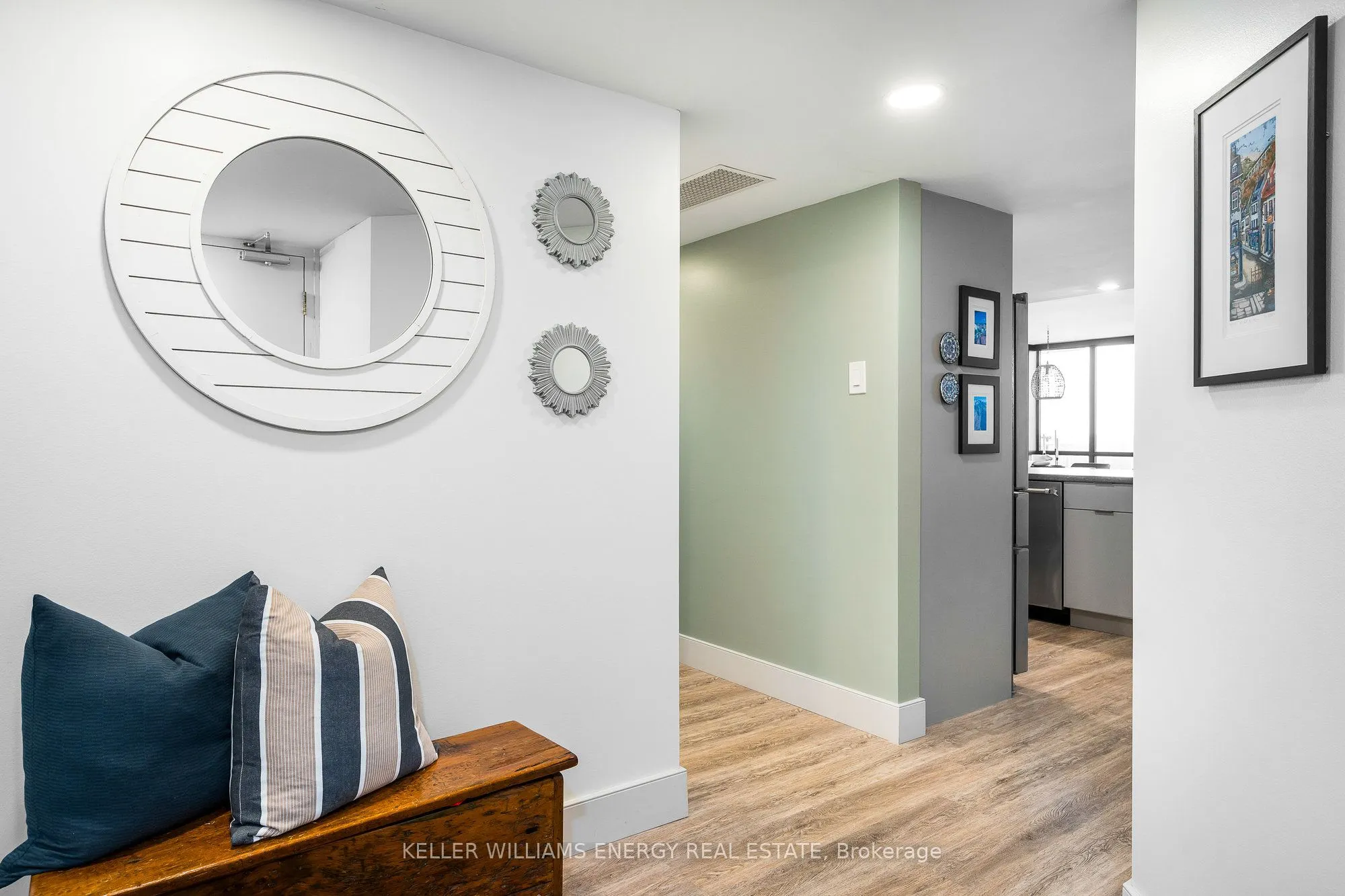 24 Ramblings Way, #901