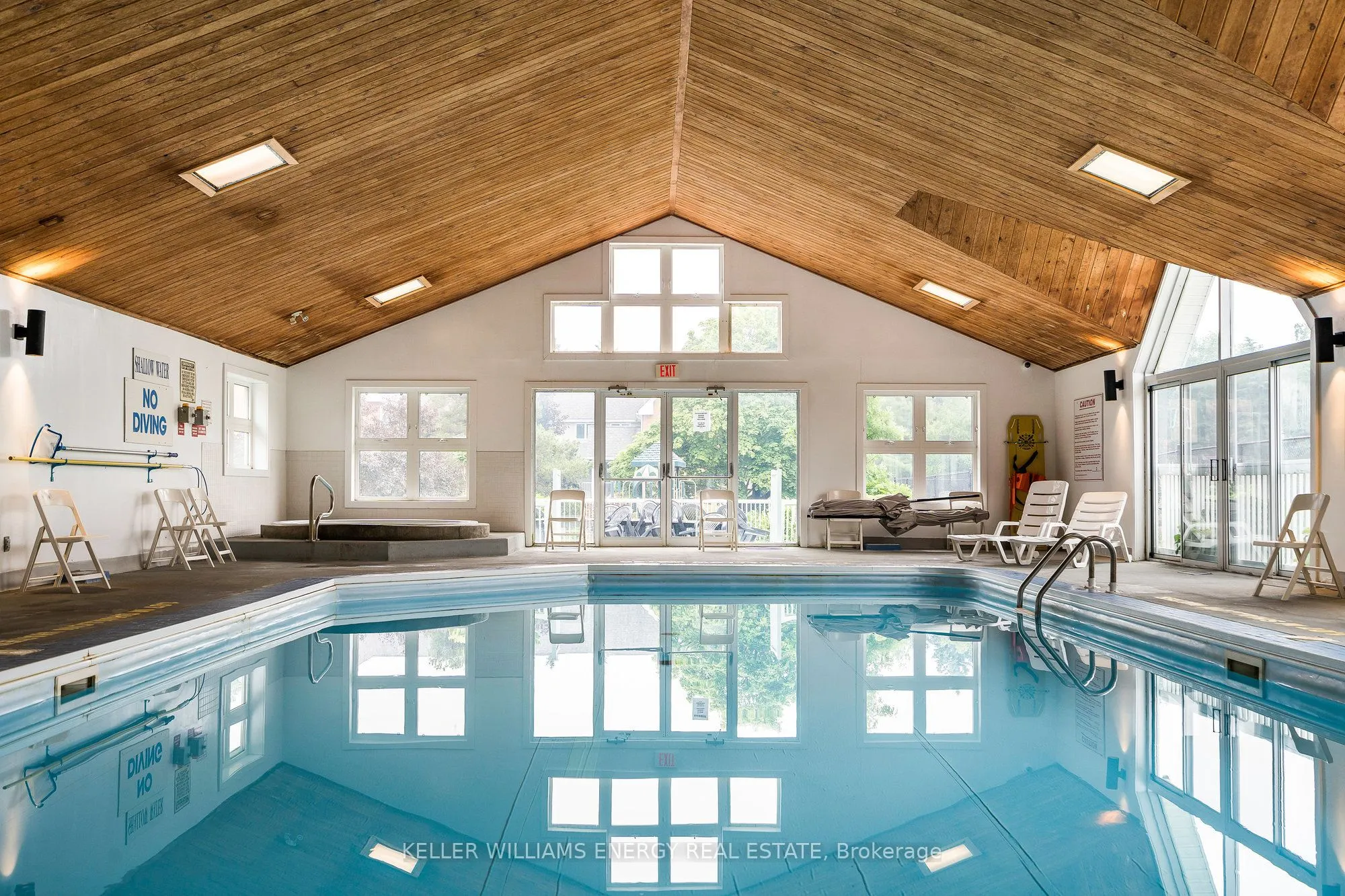 24 Ramblings Way, #901