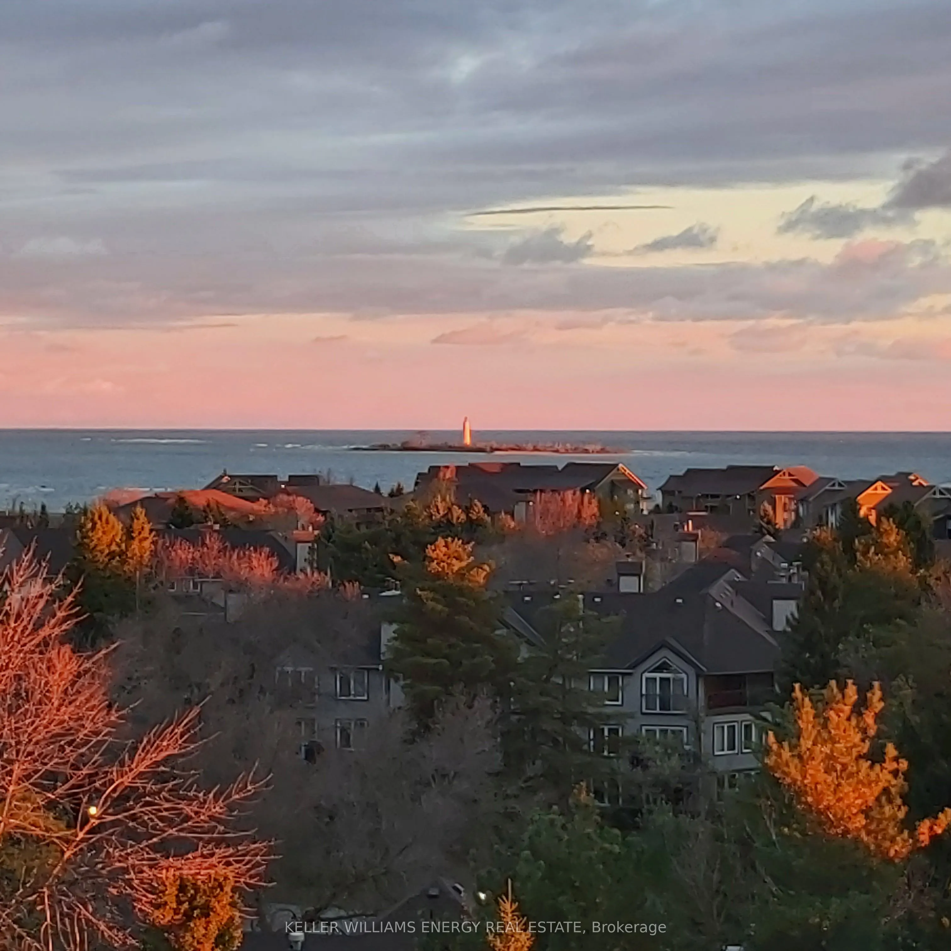 24 Ramblings Way, #901