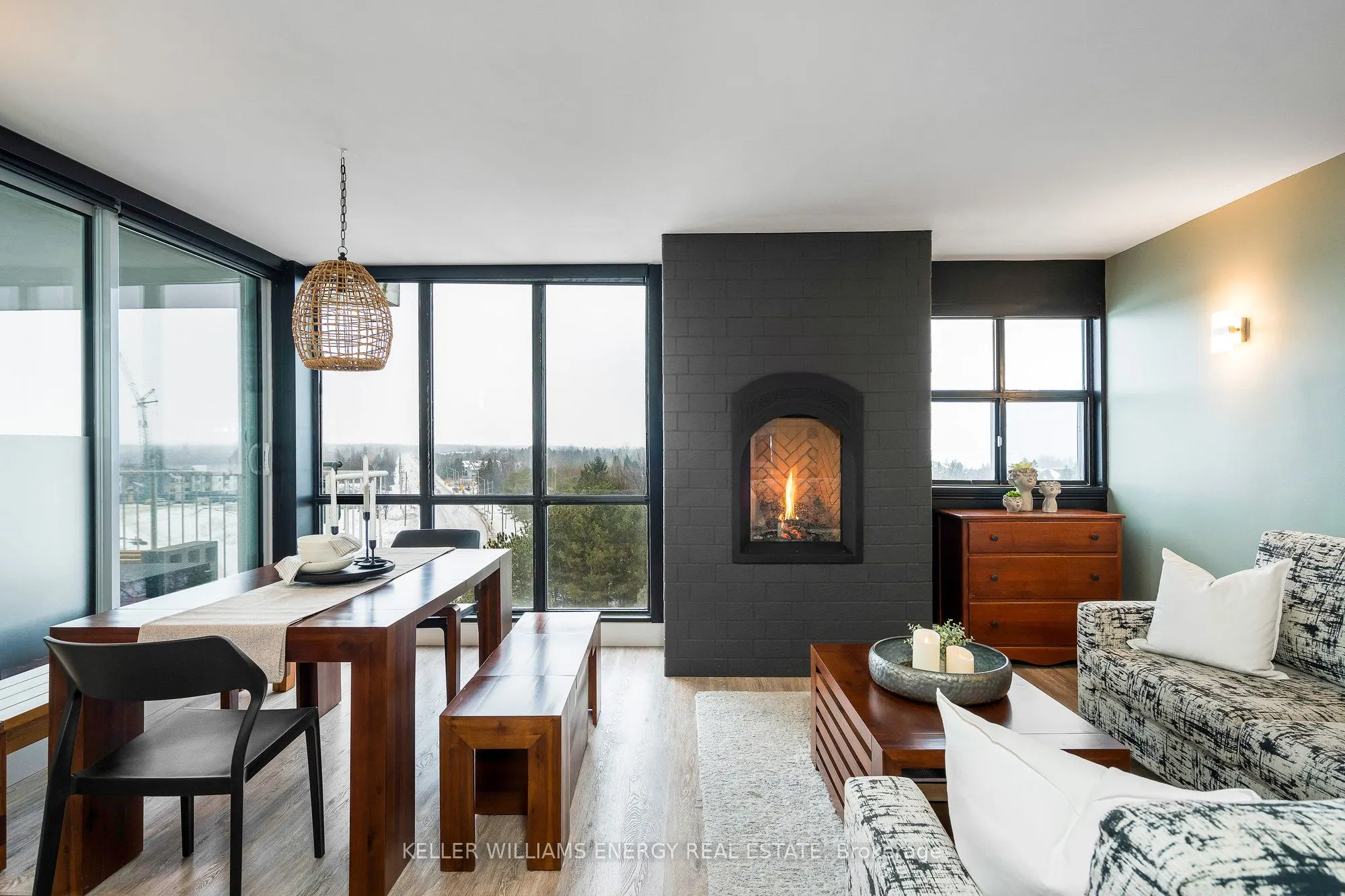 24 Ramblings Way, #901