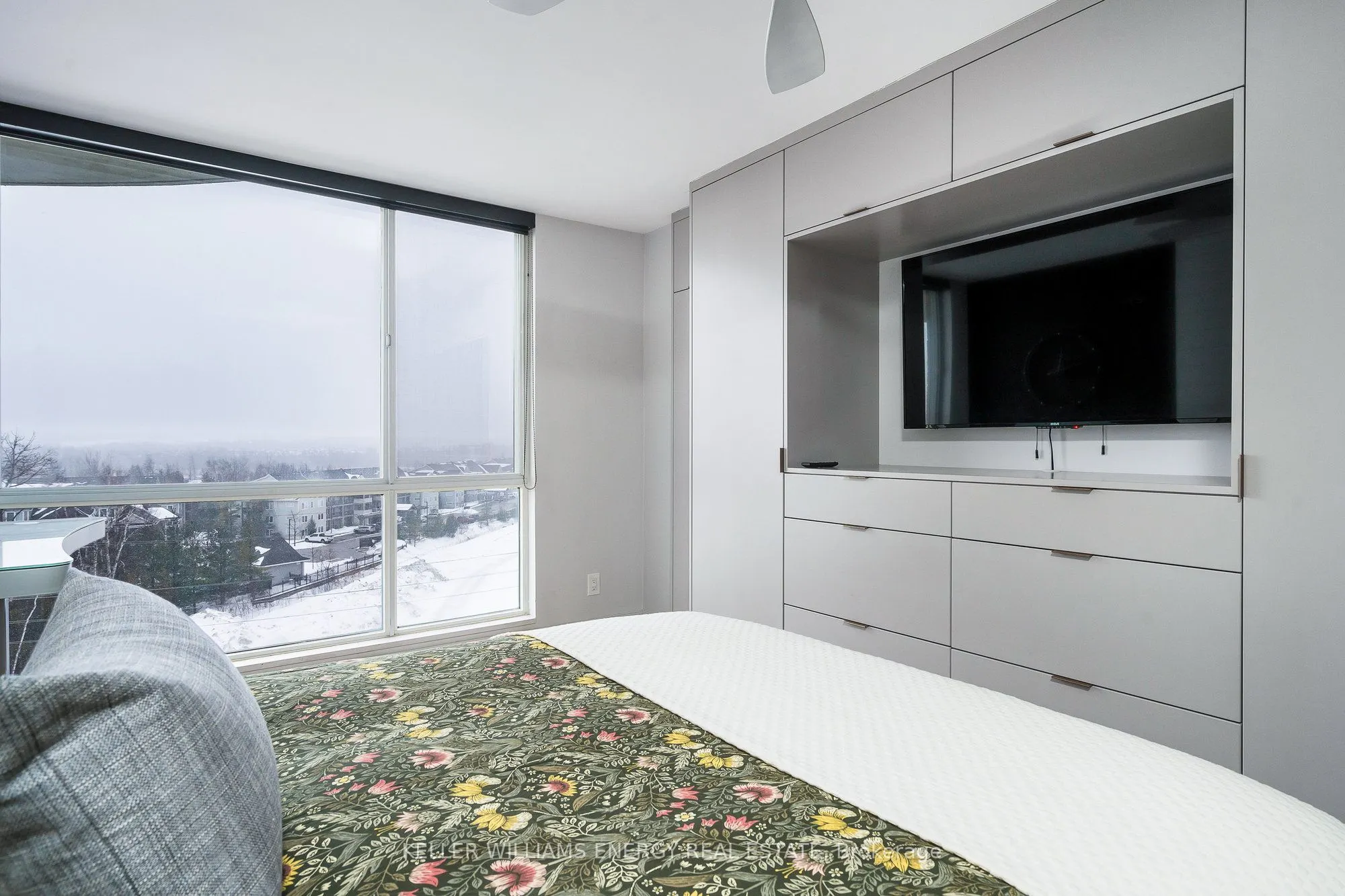 24 Ramblings Way, #901