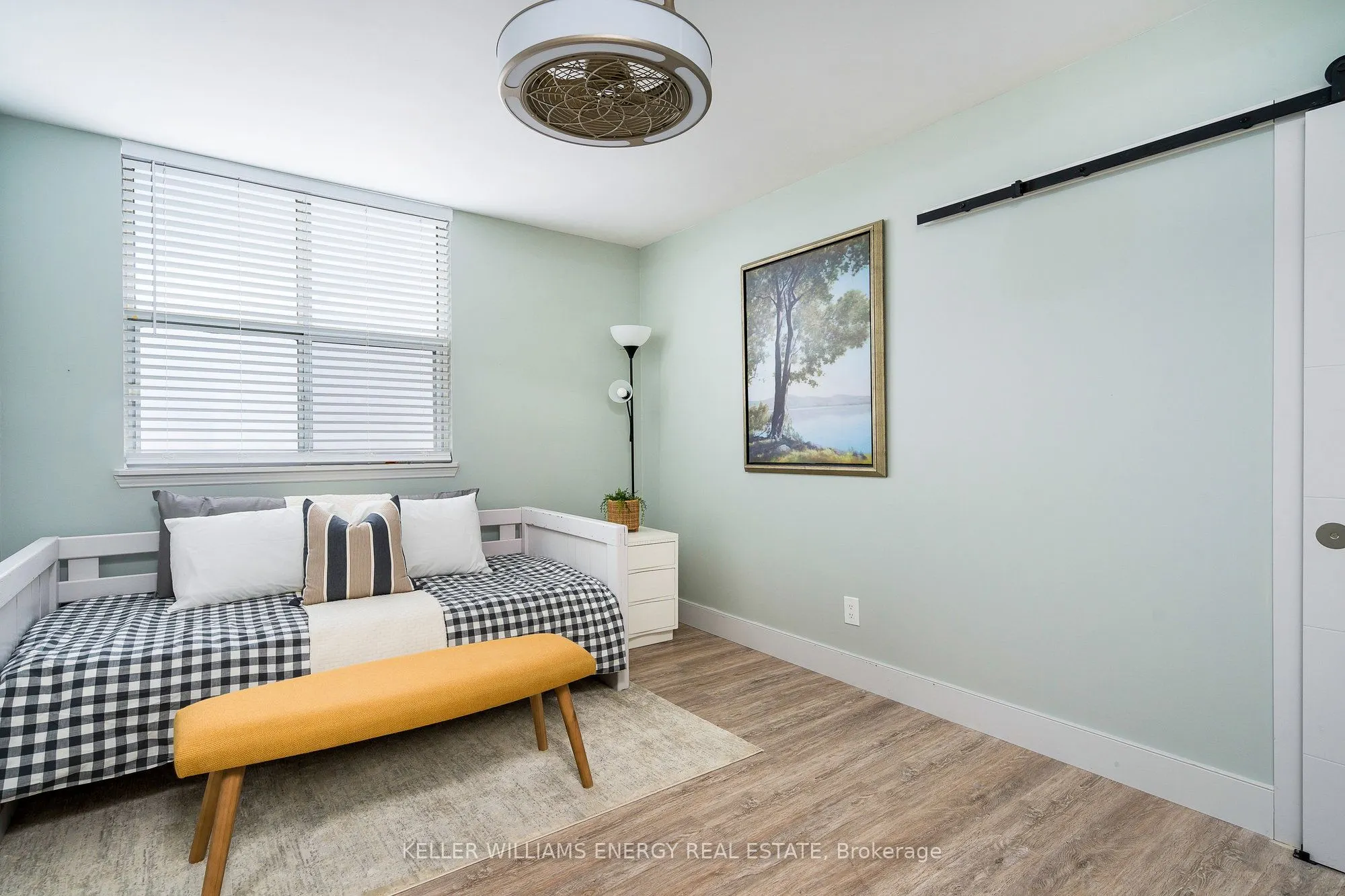 24 Ramblings Way, #901